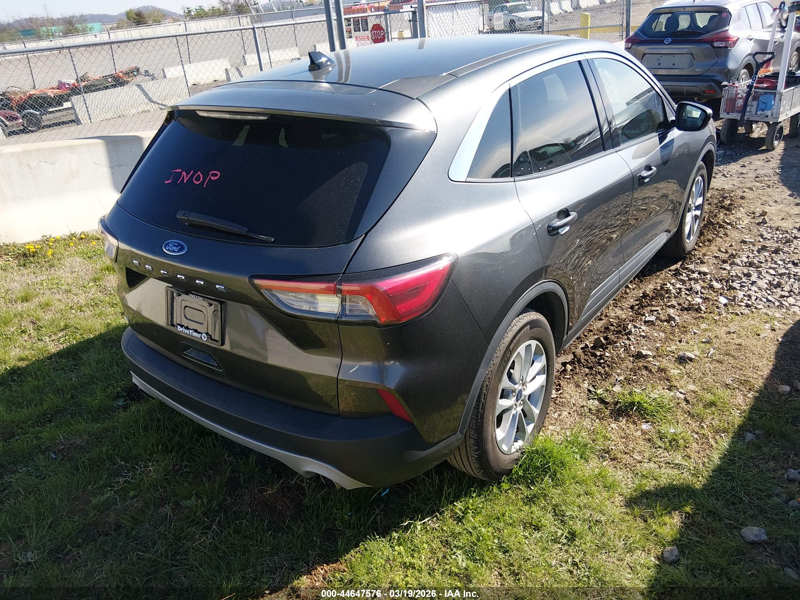 FORD ESCAPE image 4