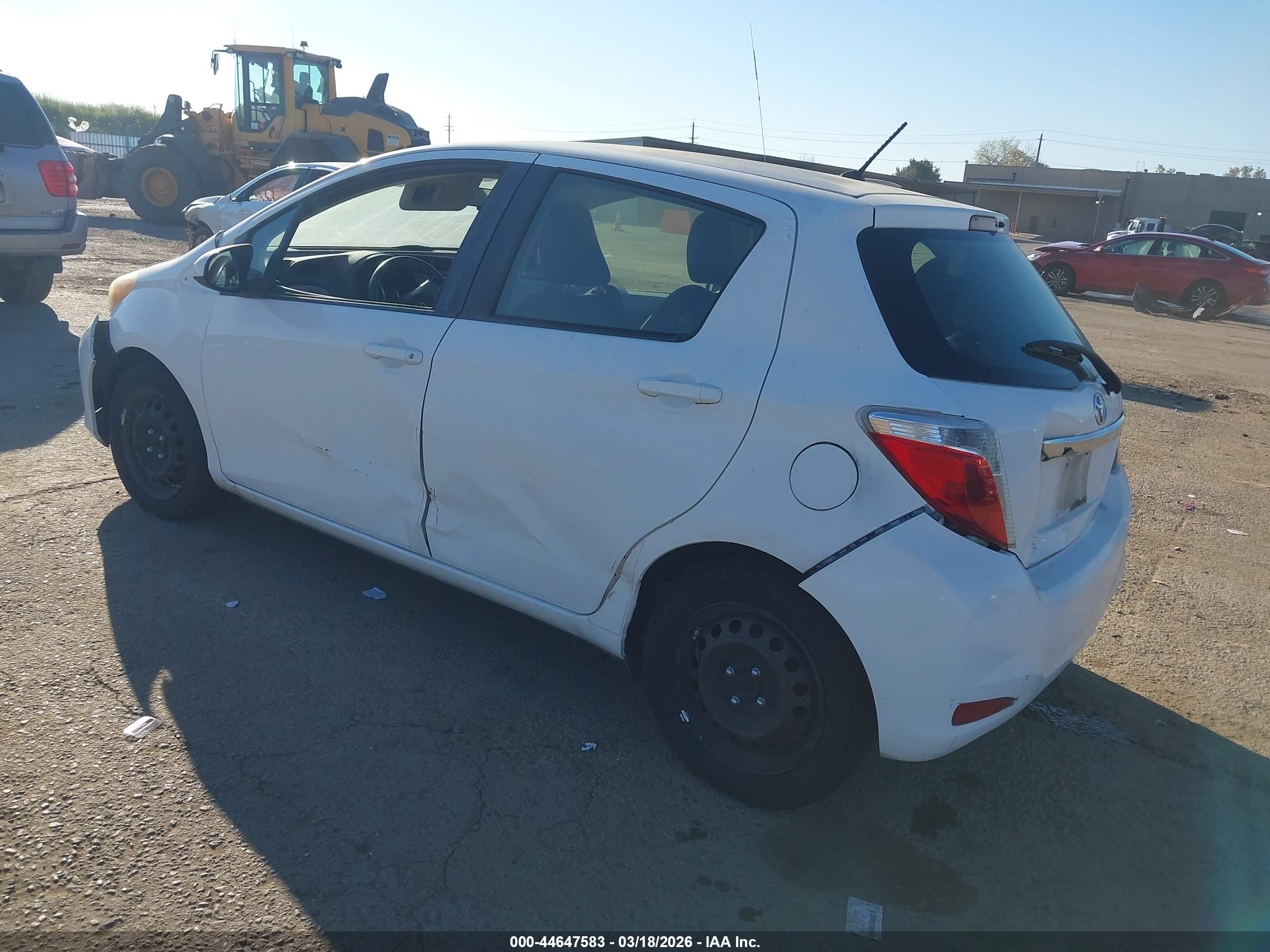 TOYOTA YARIS image 3