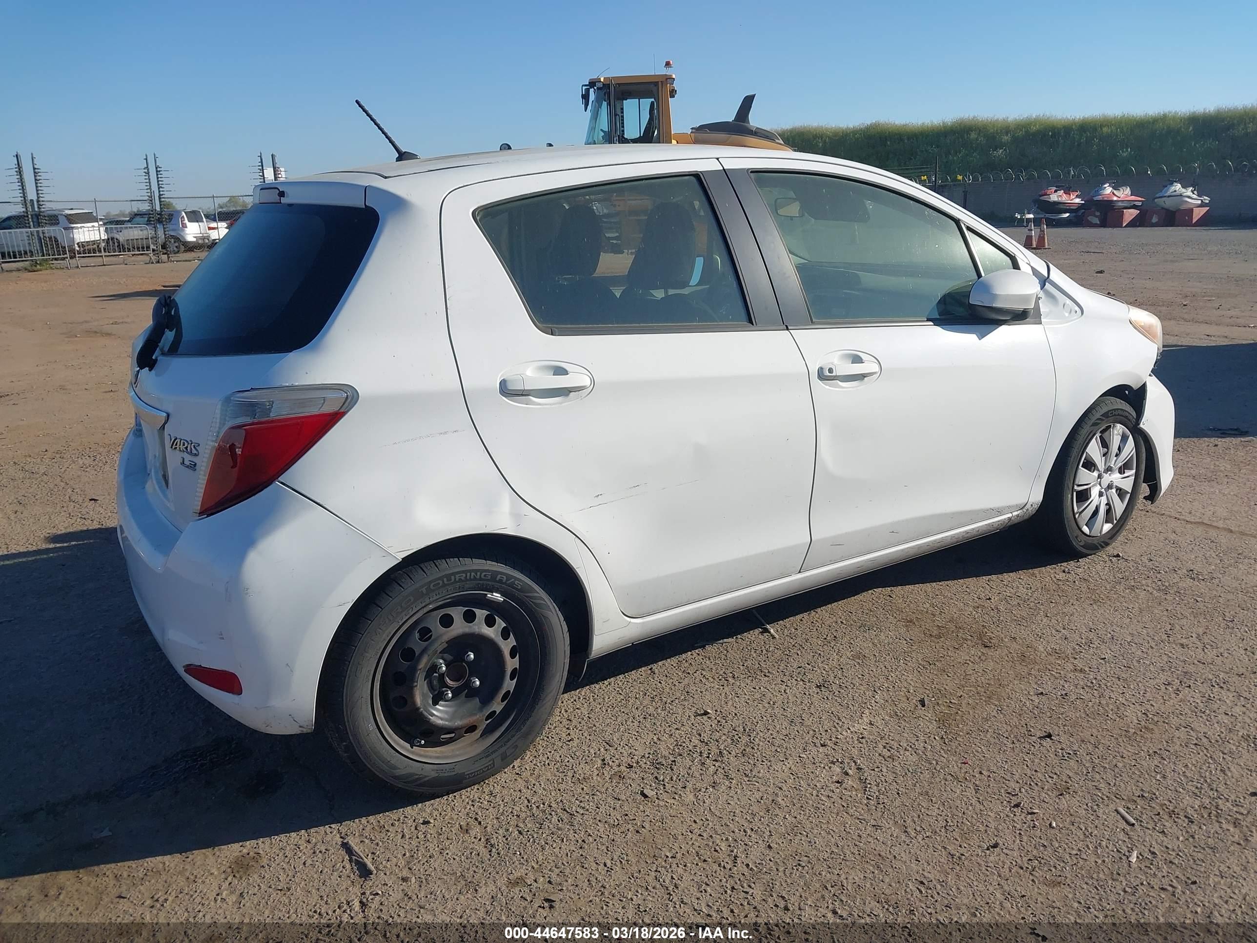 TOYOTA YARIS image 4