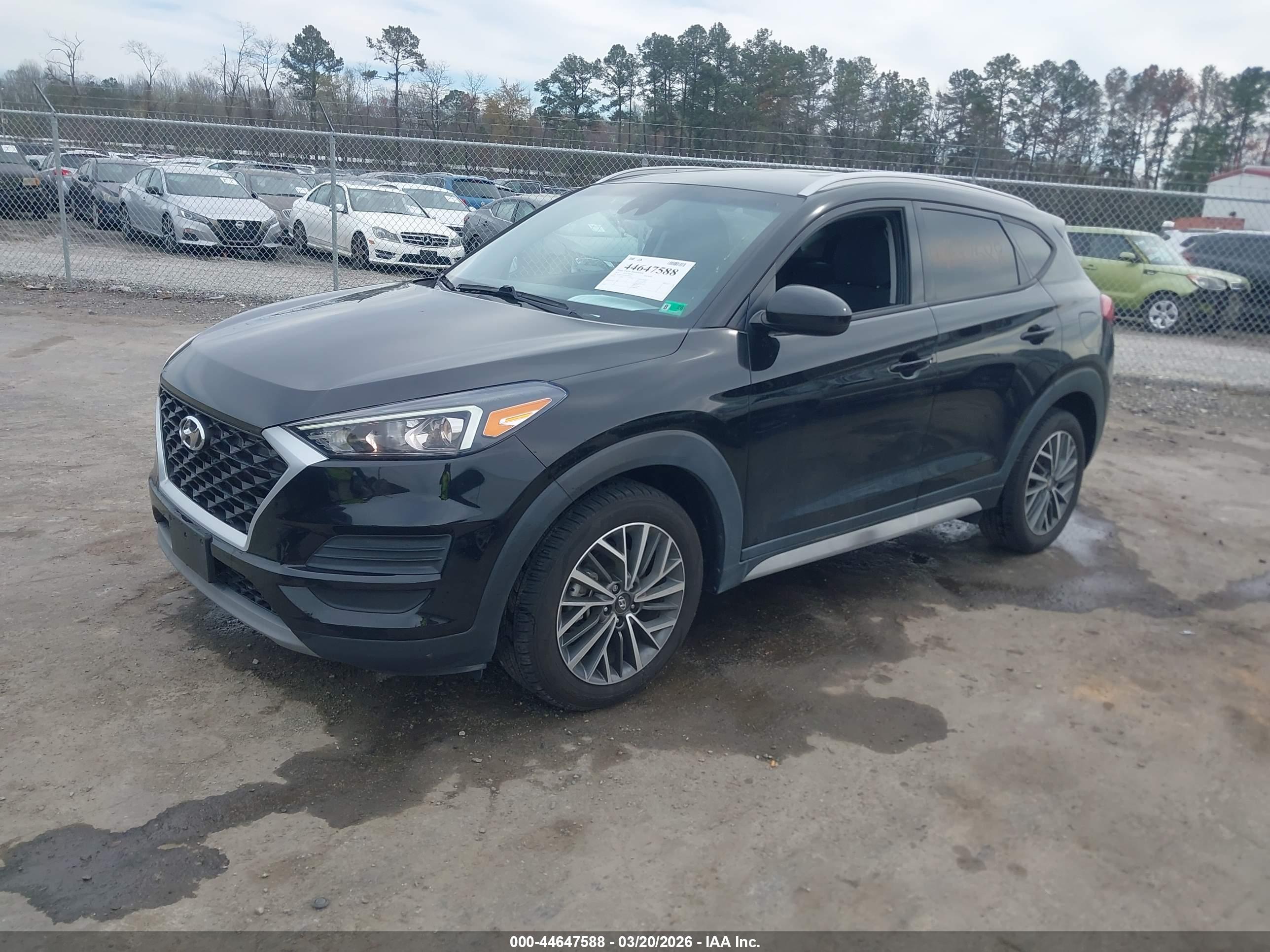 HYUNDAI TUCSON image 2