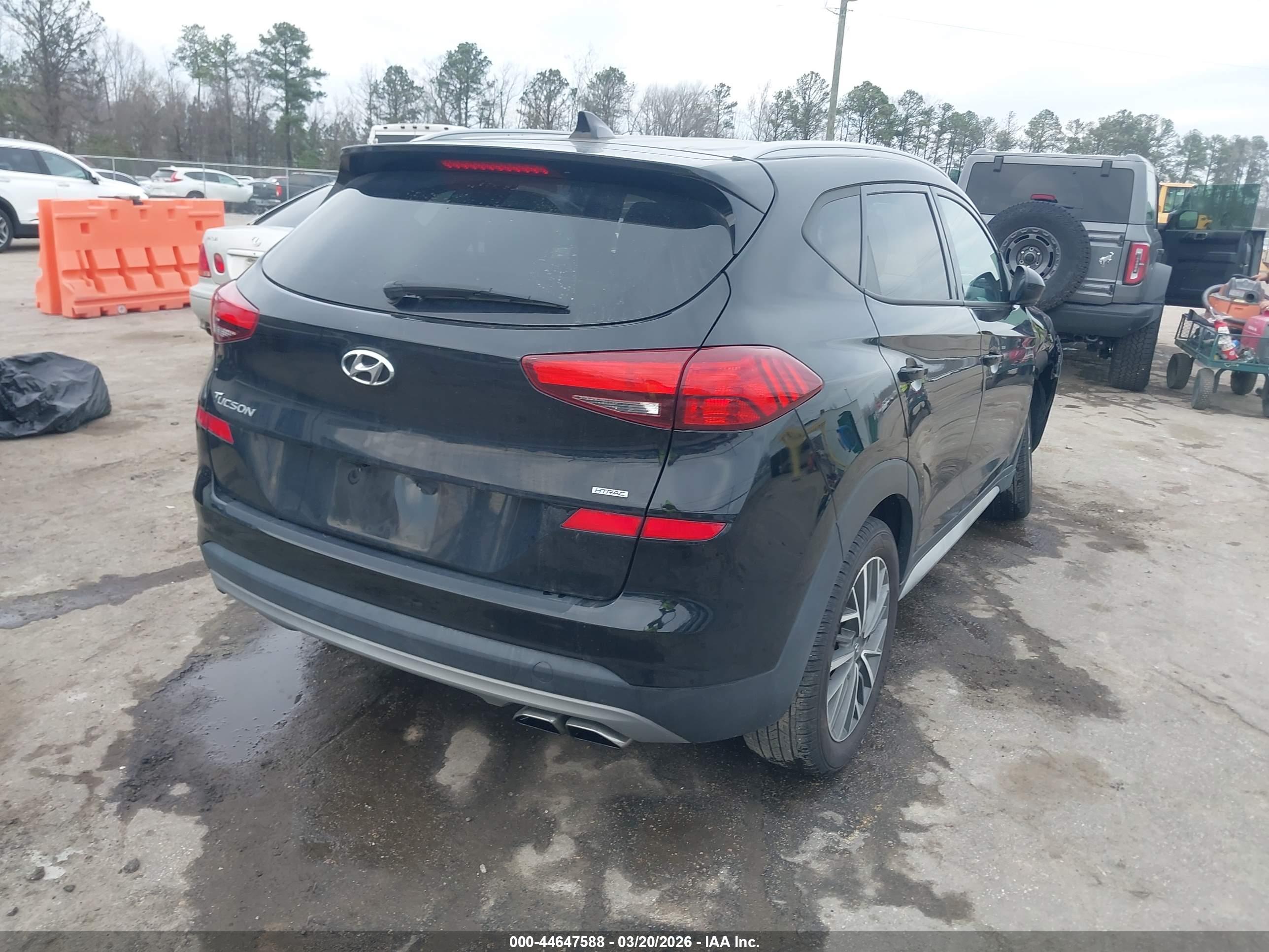 HYUNDAI TUCSON image 4