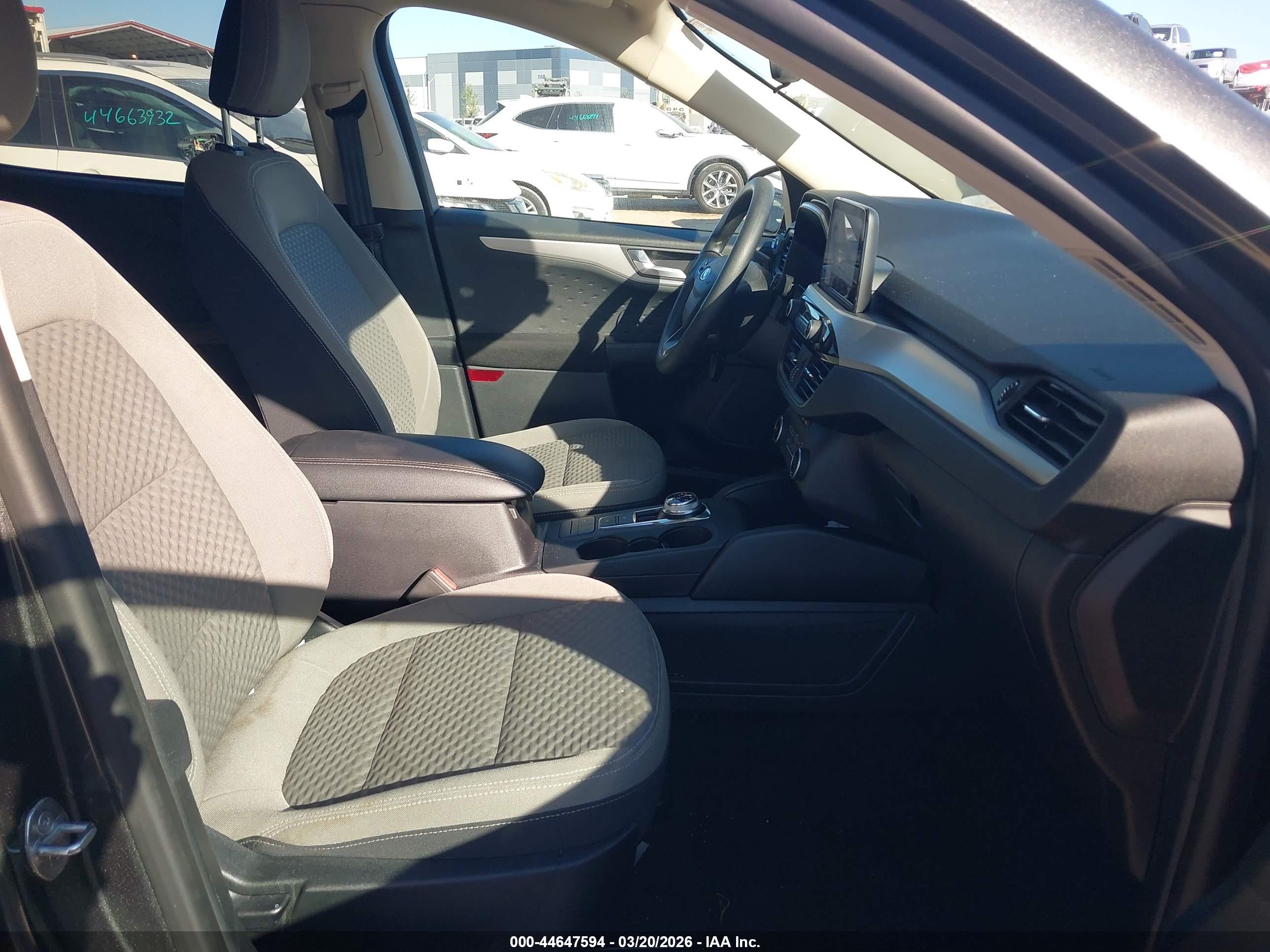 FORD ESCAPE image 5