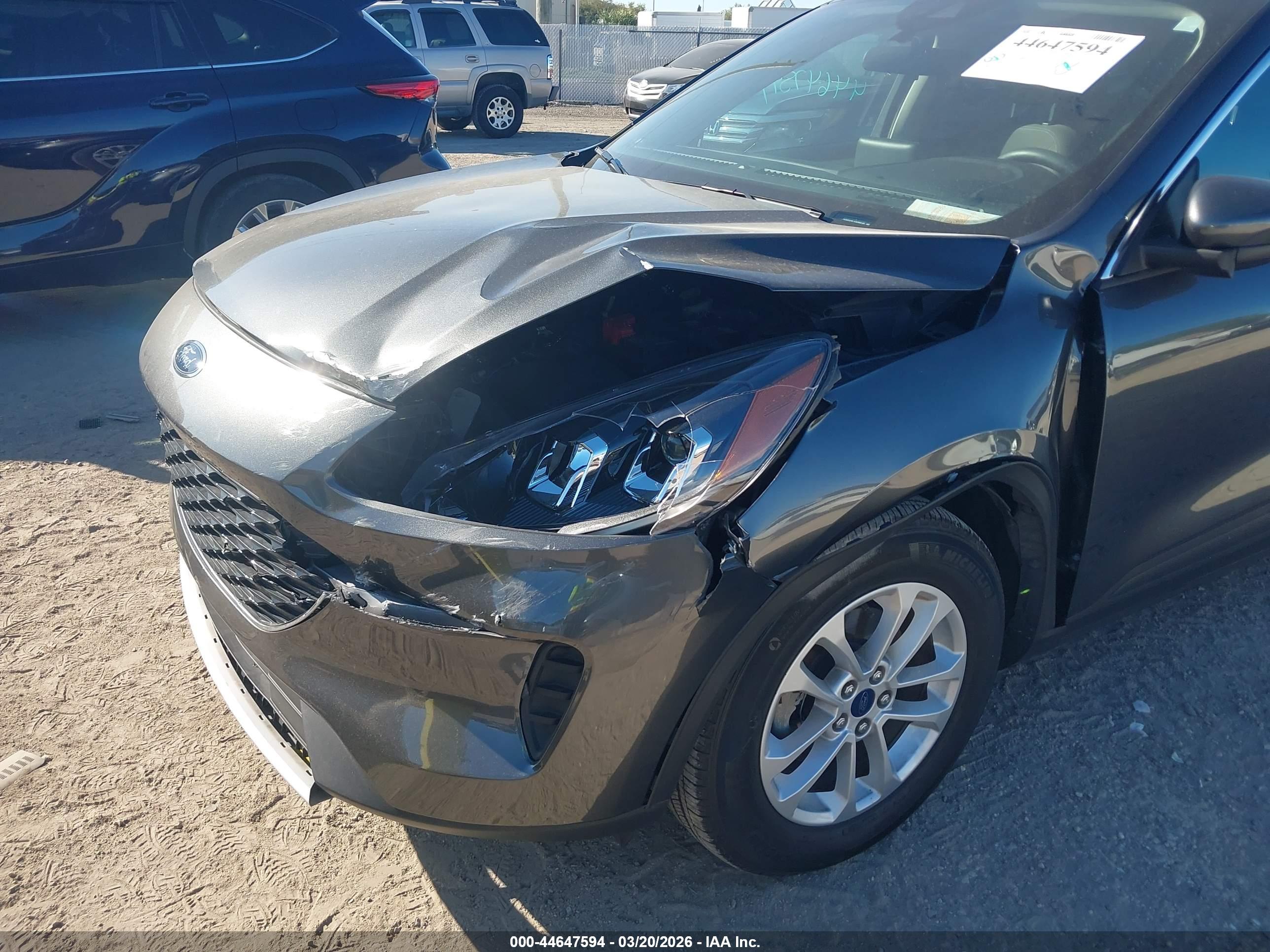 FORD ESCAPE image 6