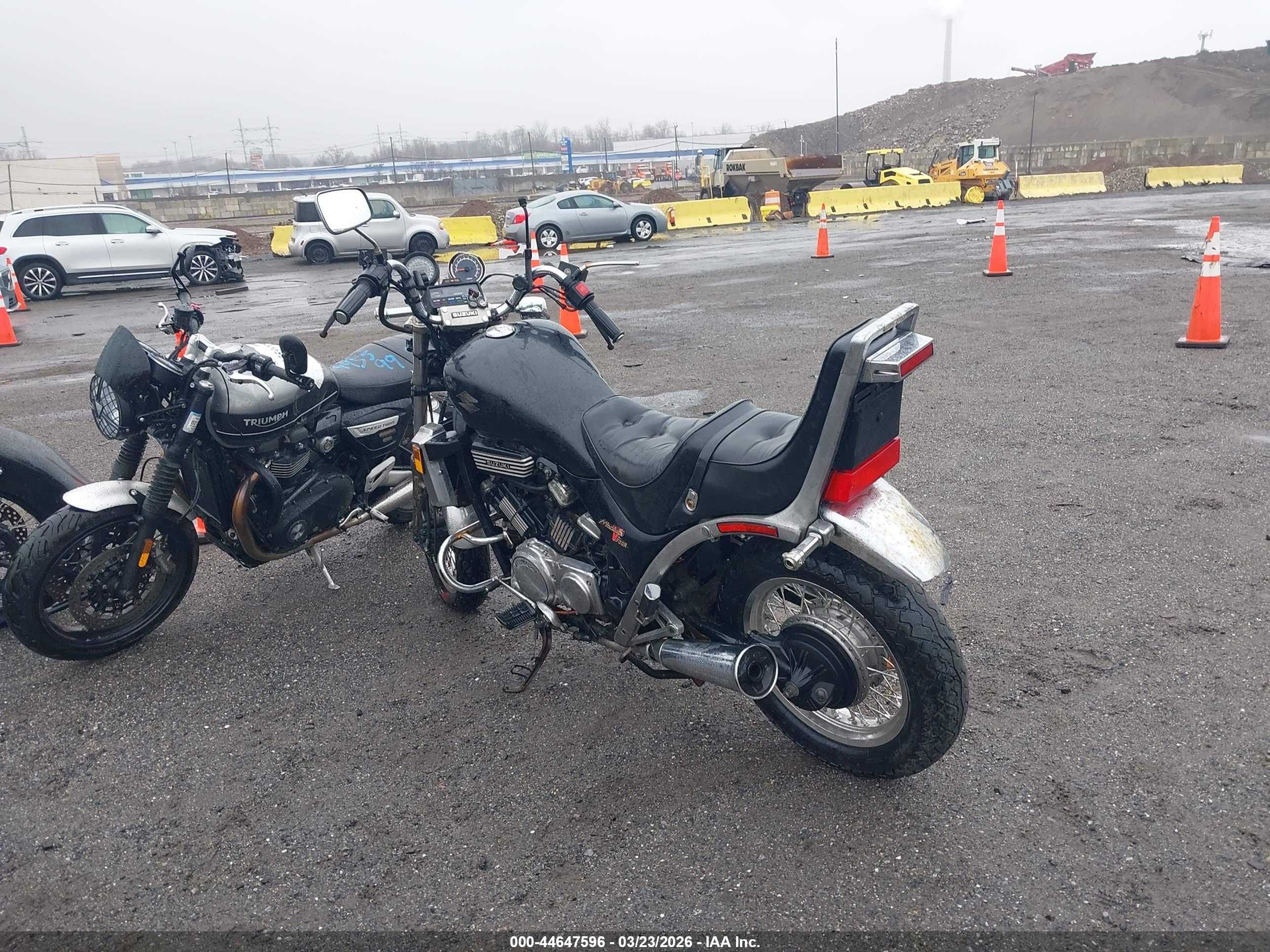 SUZUKI GV700 image 3