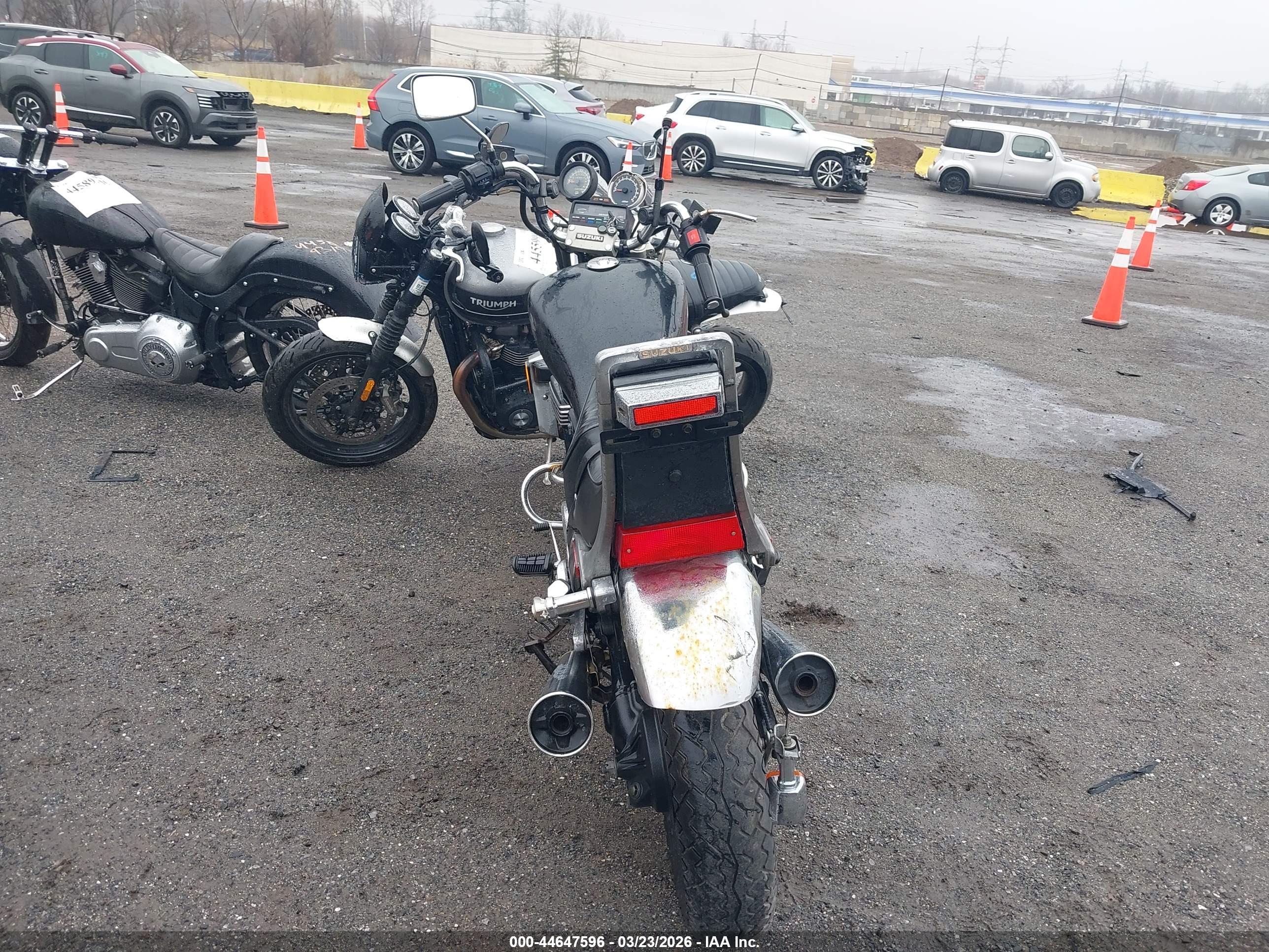 SUZUKI GV700 image 6