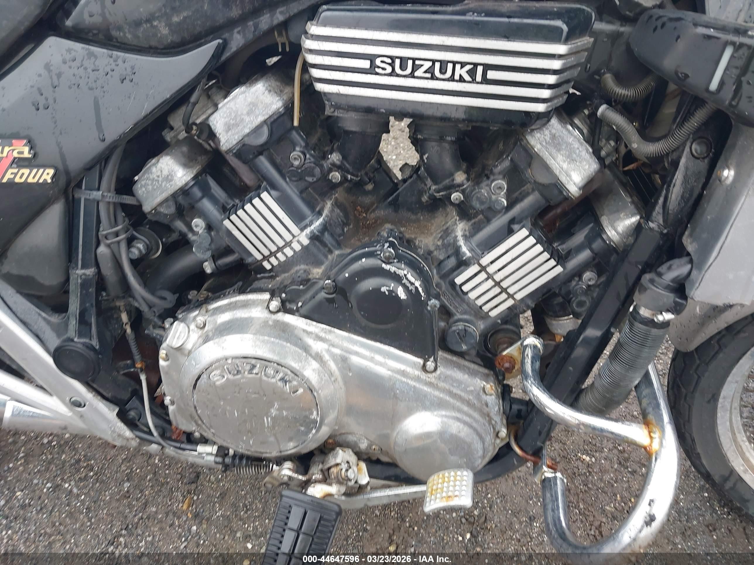 SUZUKI GV700 image 8