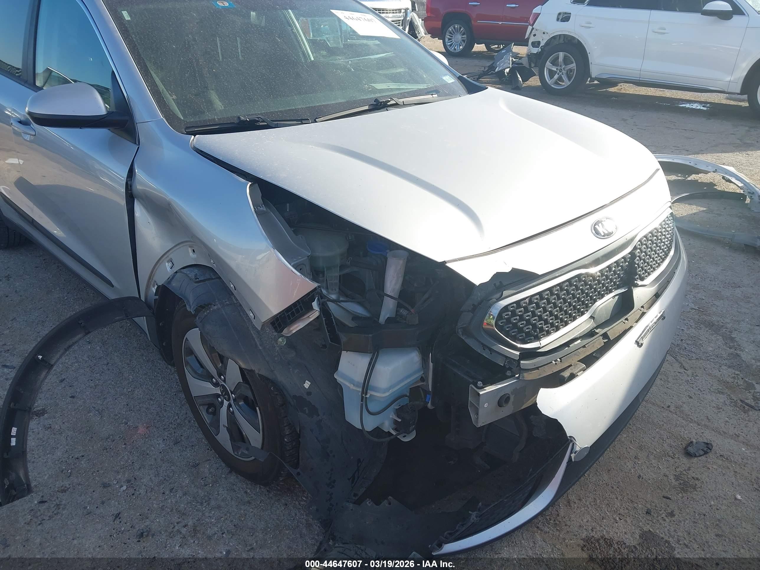 KIA NIRO image 6