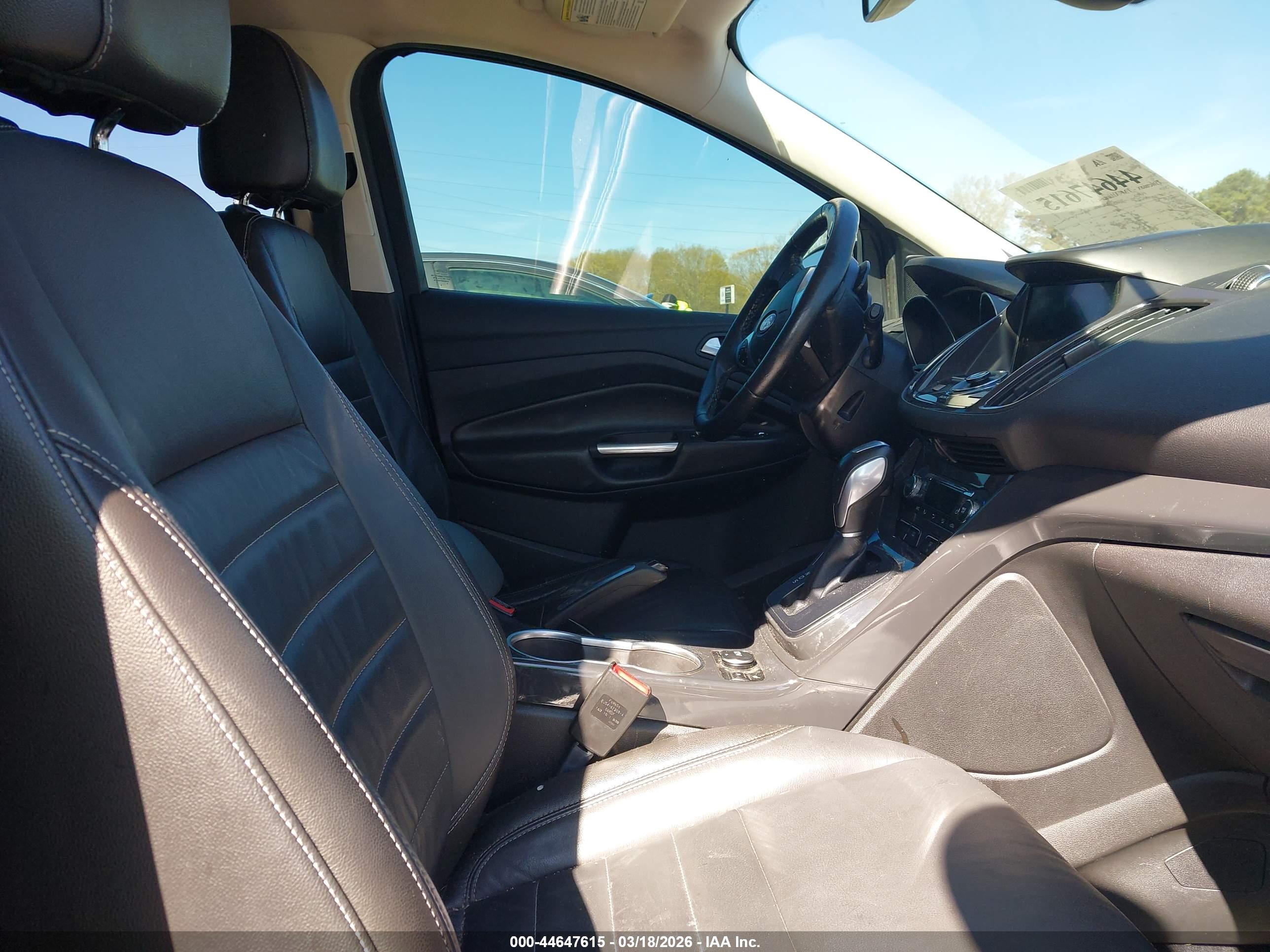 FORD ESCAPE image 5