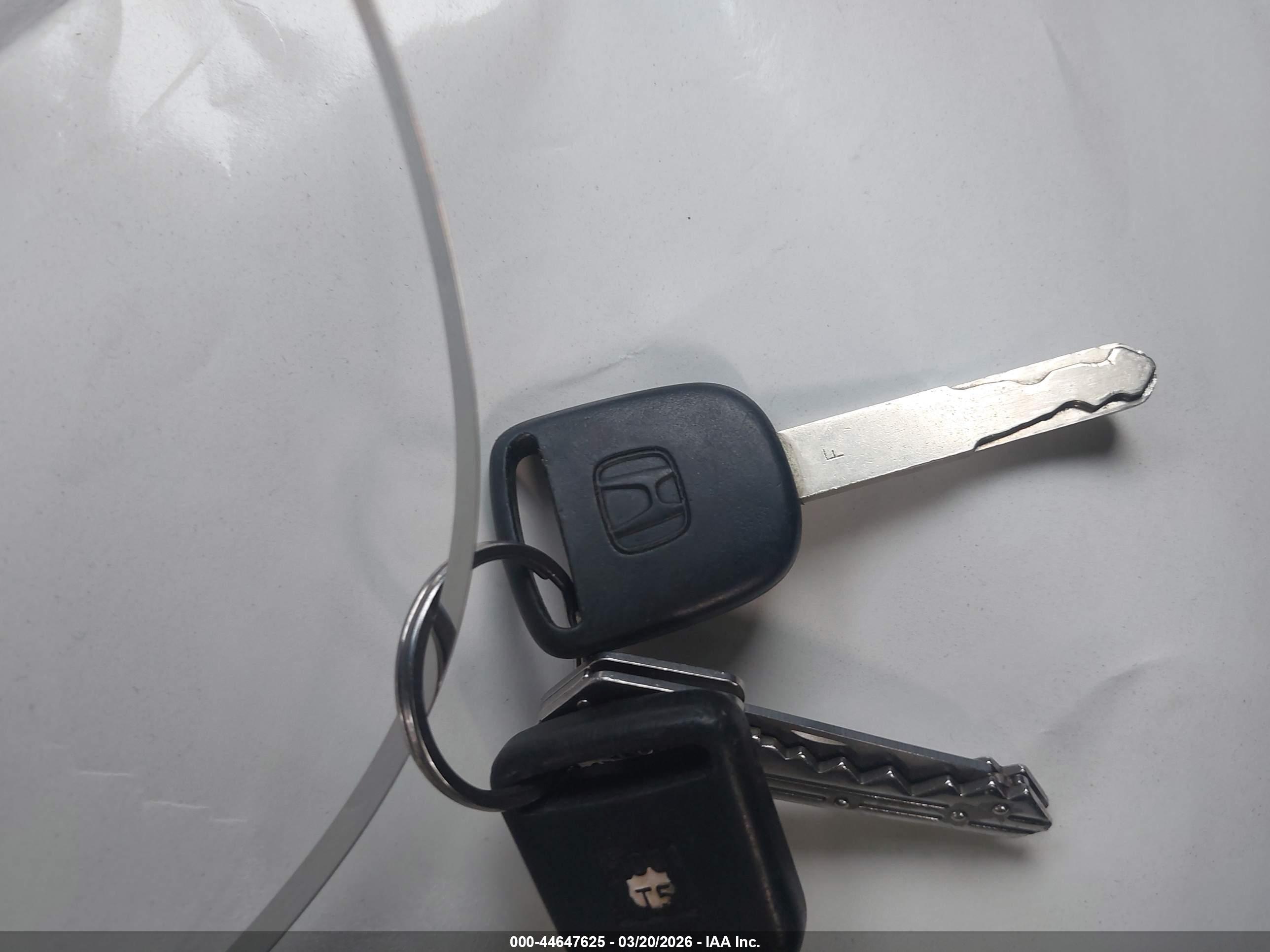 HONDA ELEMENT image 11