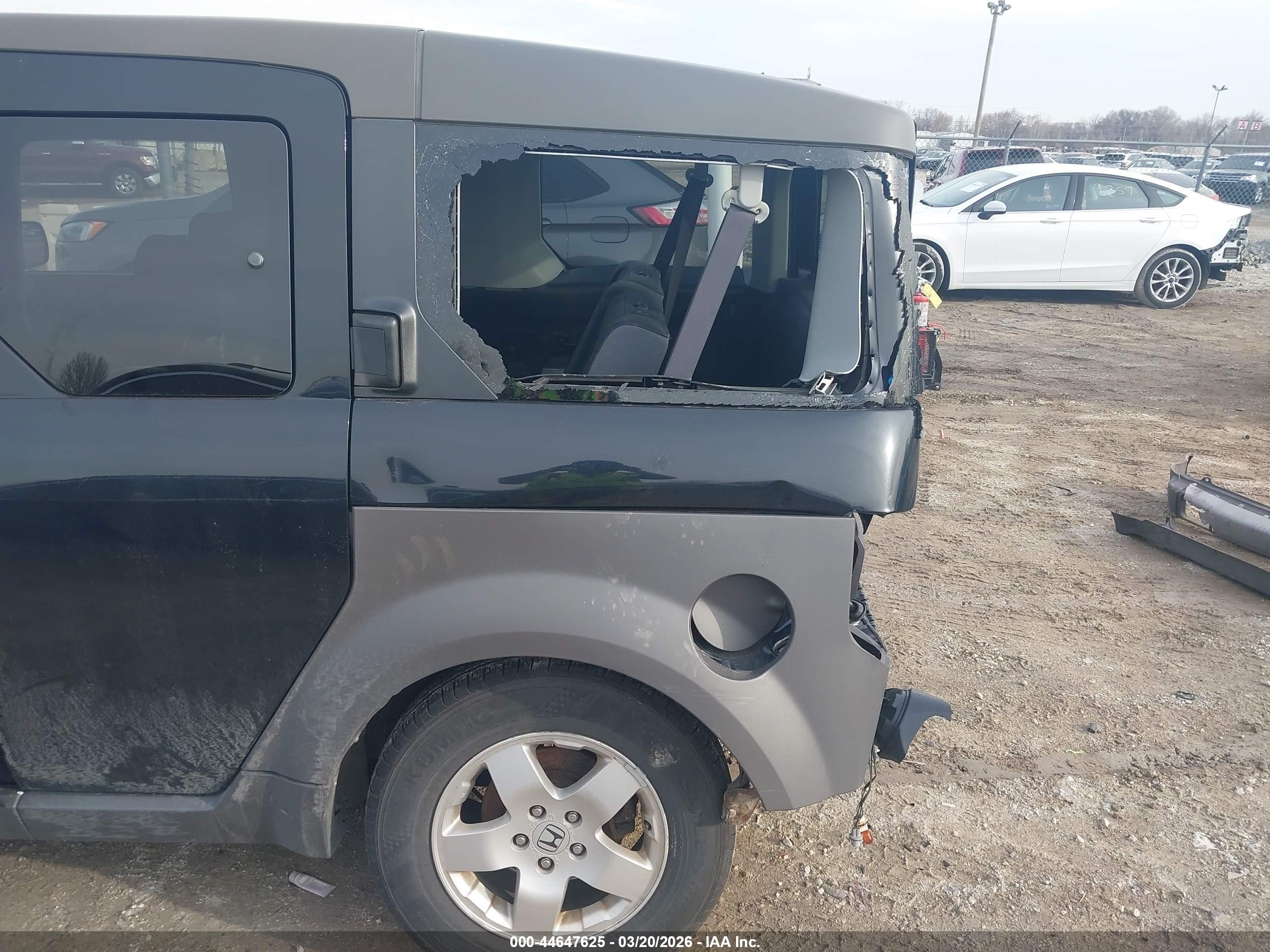 HONDA ELEMENT image 6