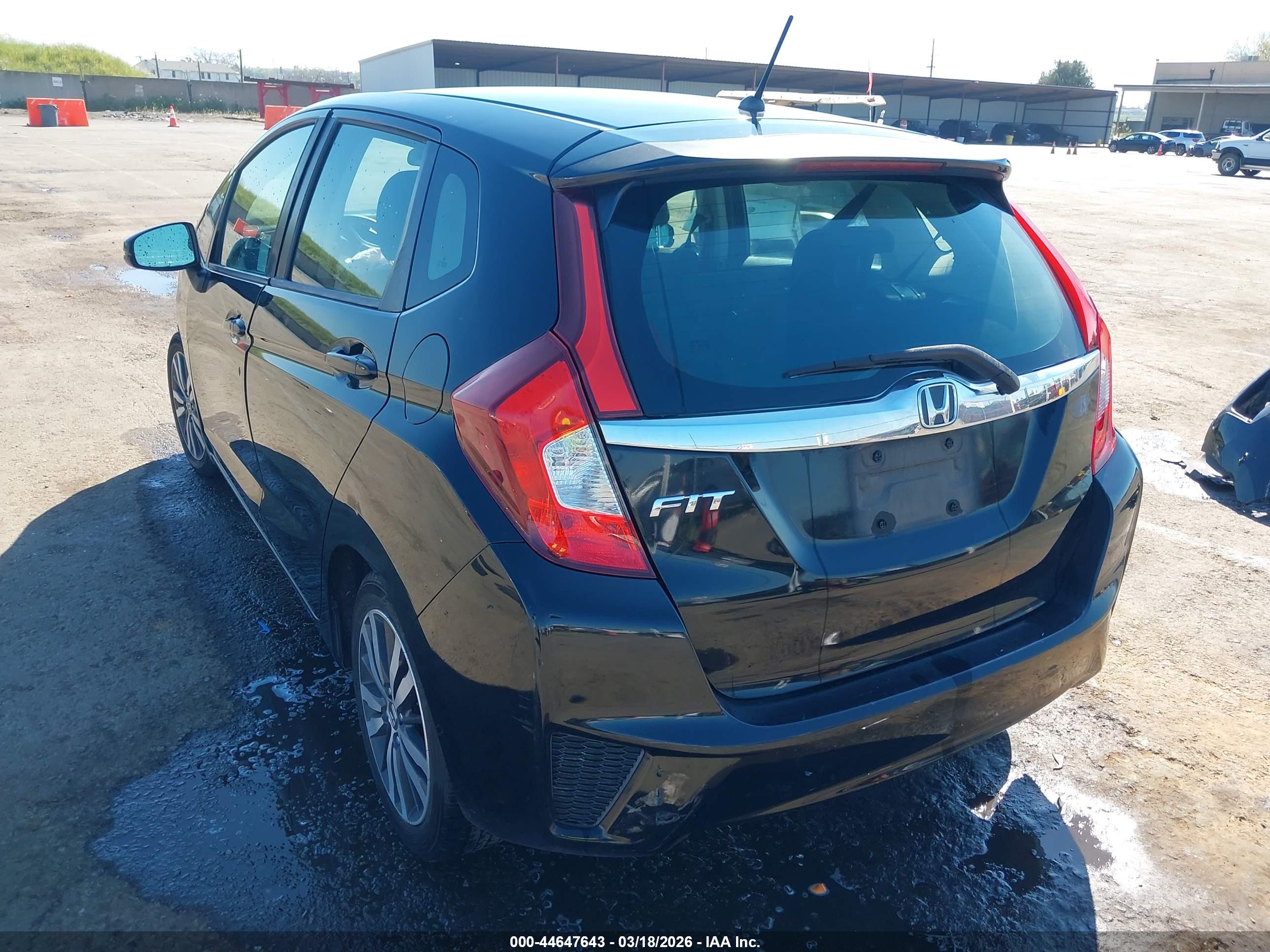 HONDA FIT image 3