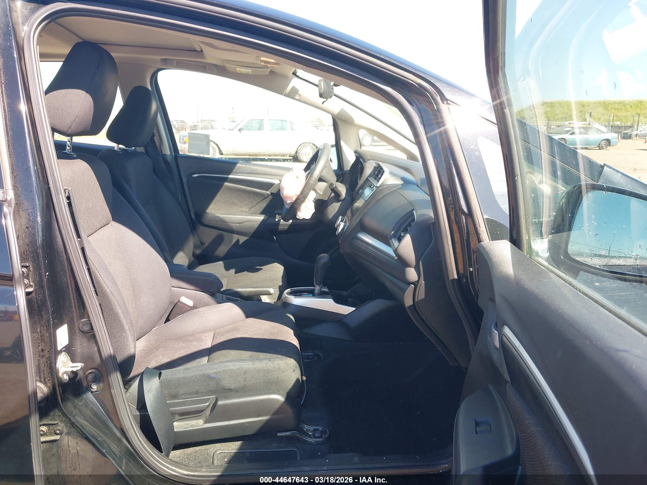 HONDA FIT image 5