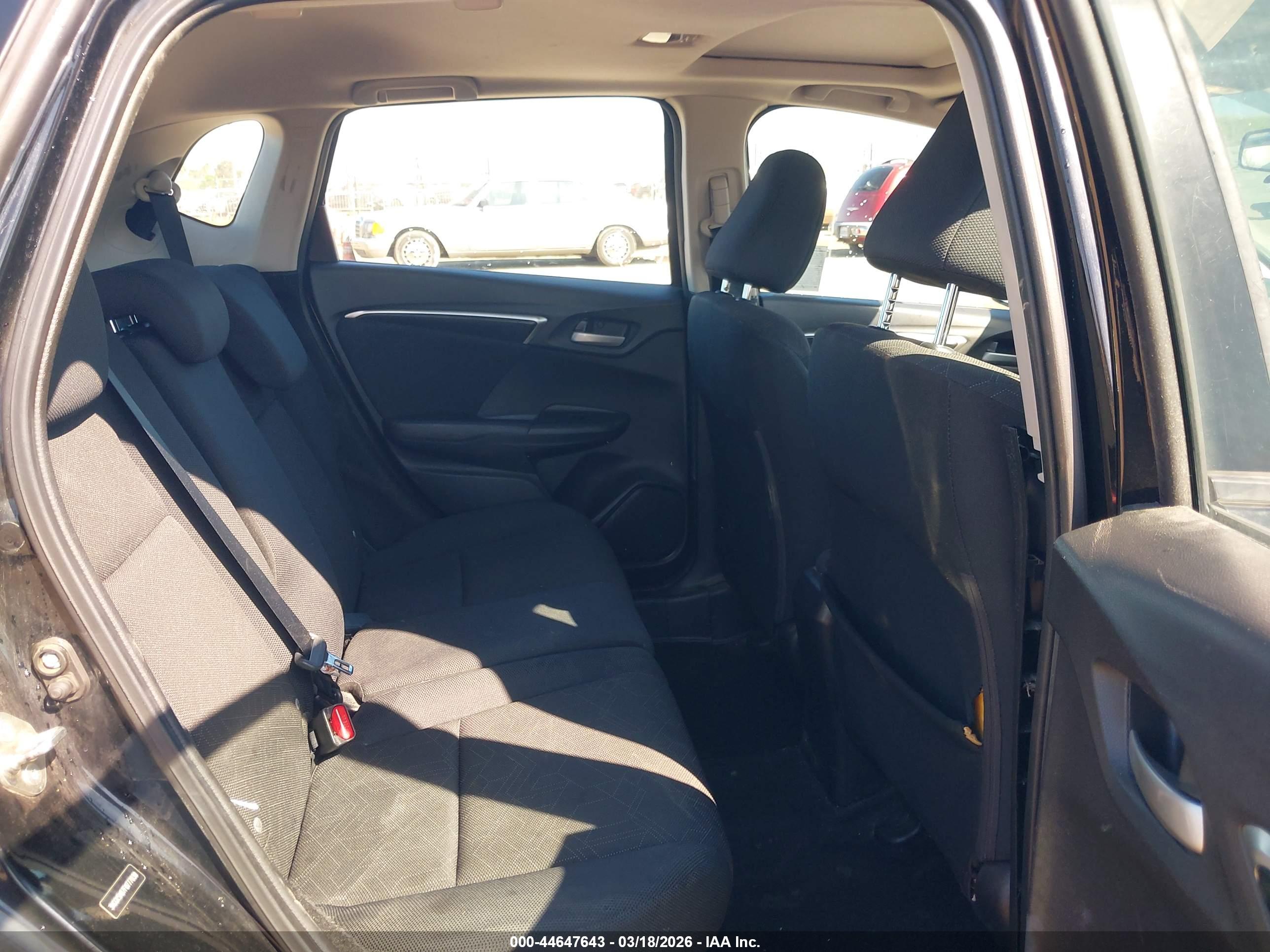 HONDA FIT image 8