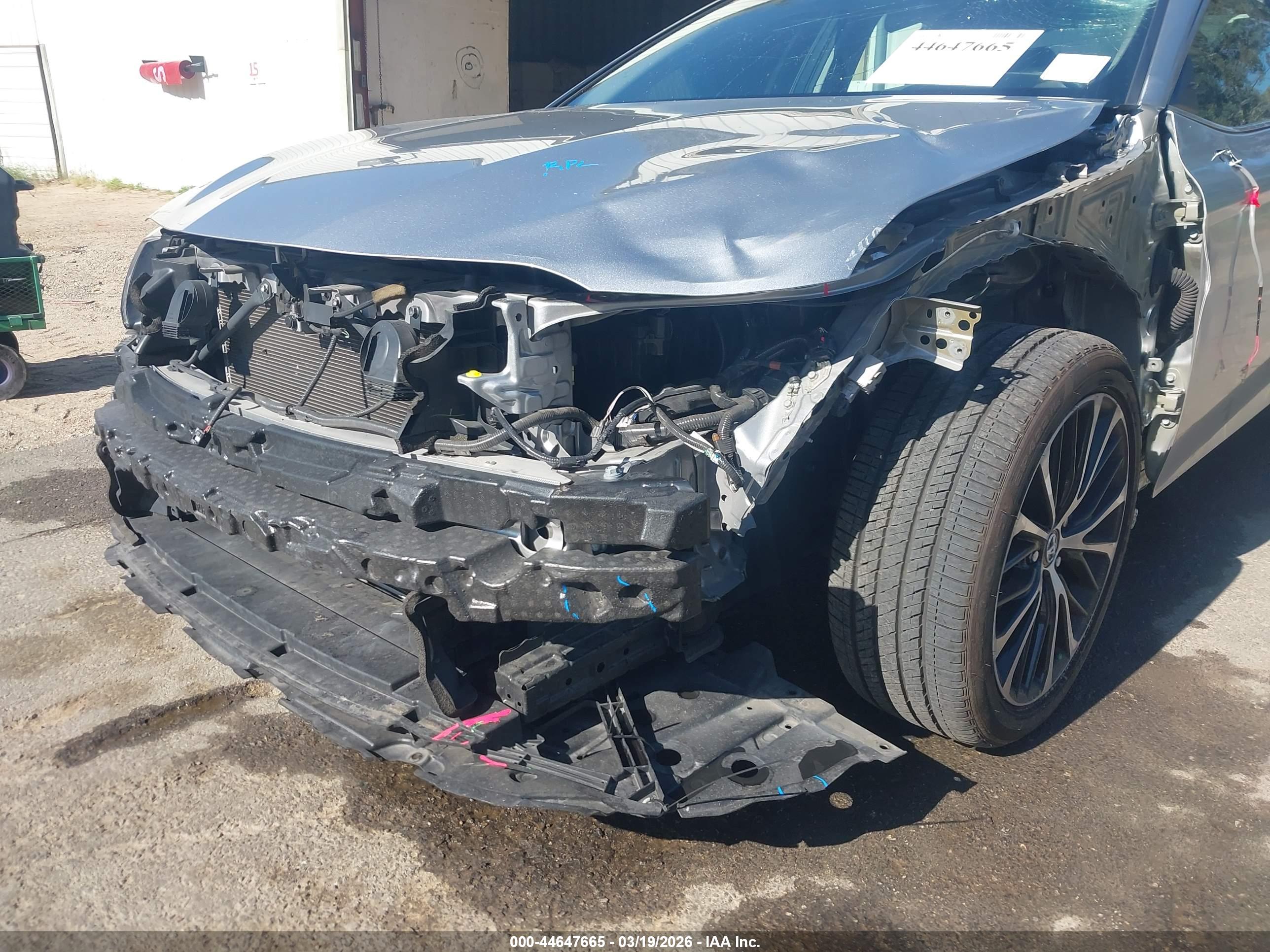 TOYOTA CAMRY image 6