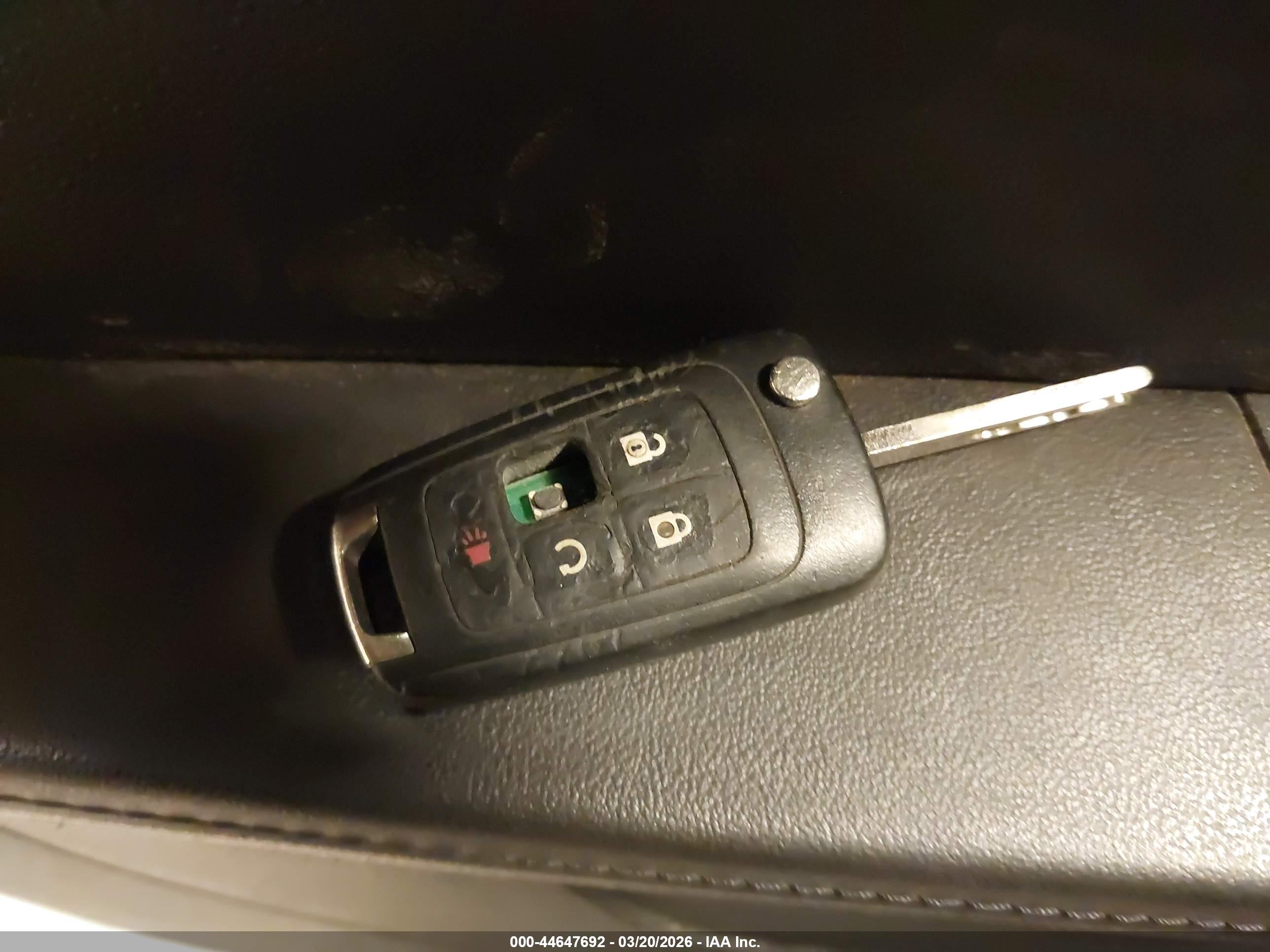 CHEVROLET EQUINOX image 11