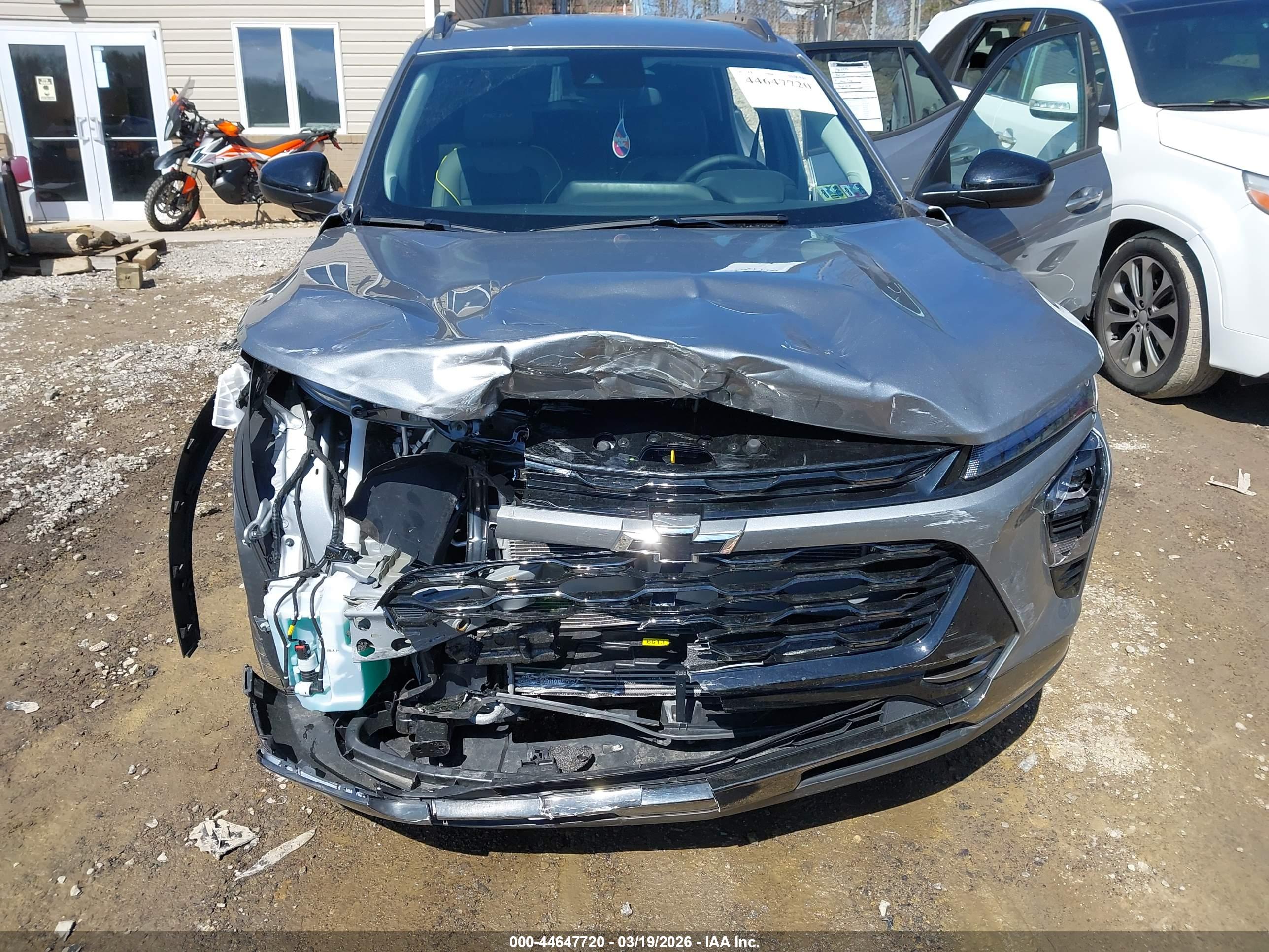 CHEVROLET TRAX image 6
