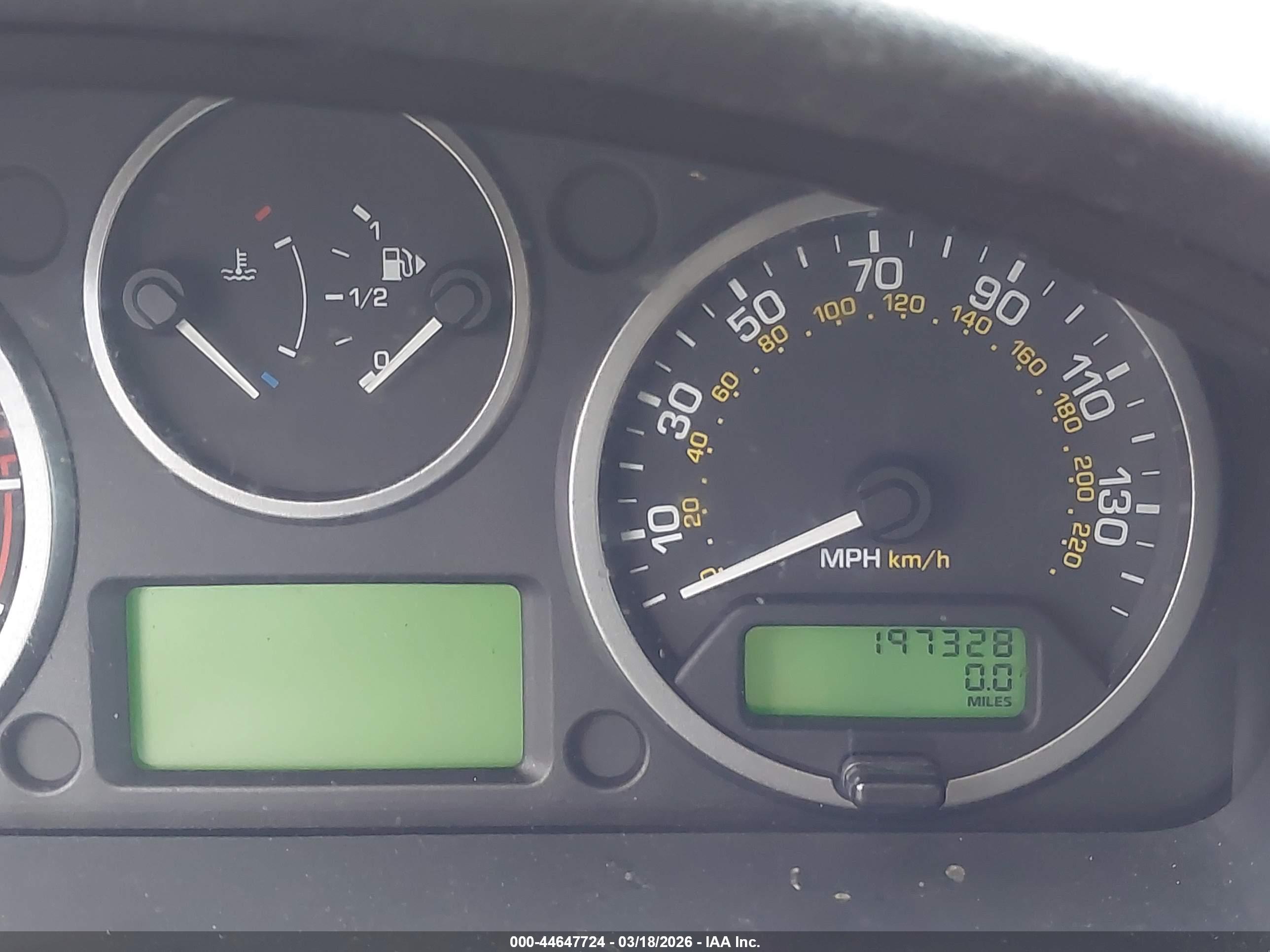 LAND ROVER image 7