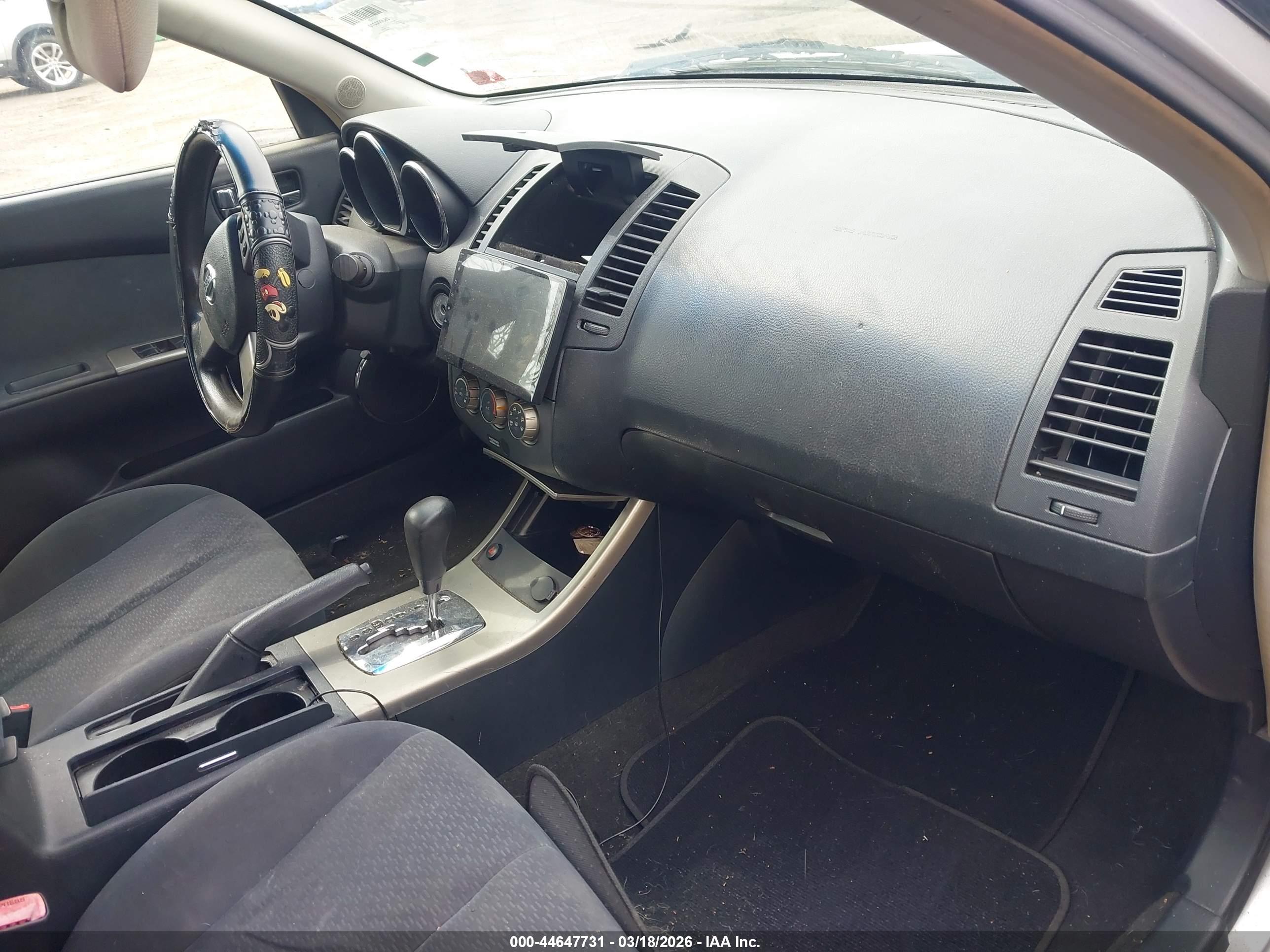 NISSAN ALTIMA image 5