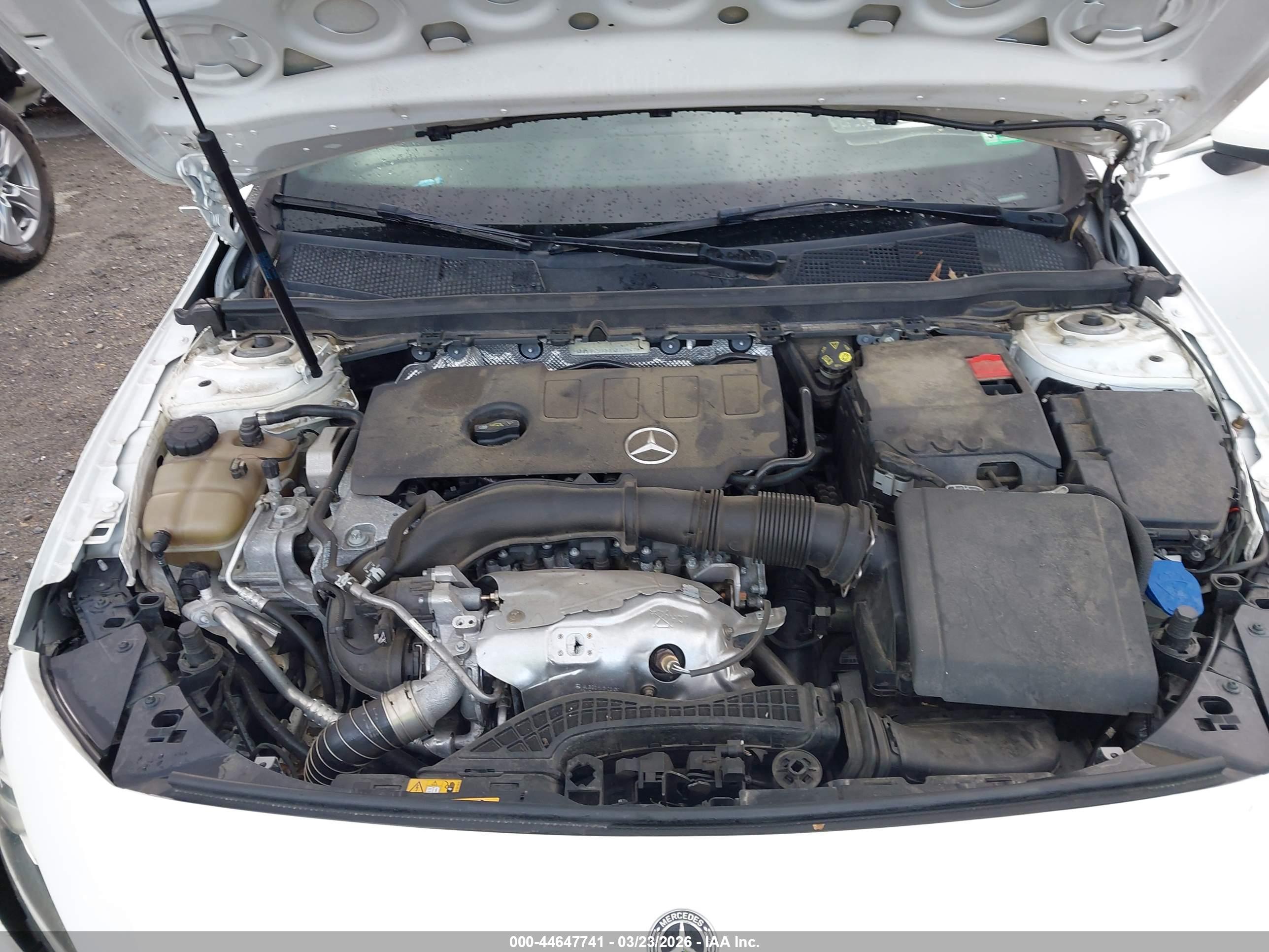 MERCEDES-BENZ A image 10