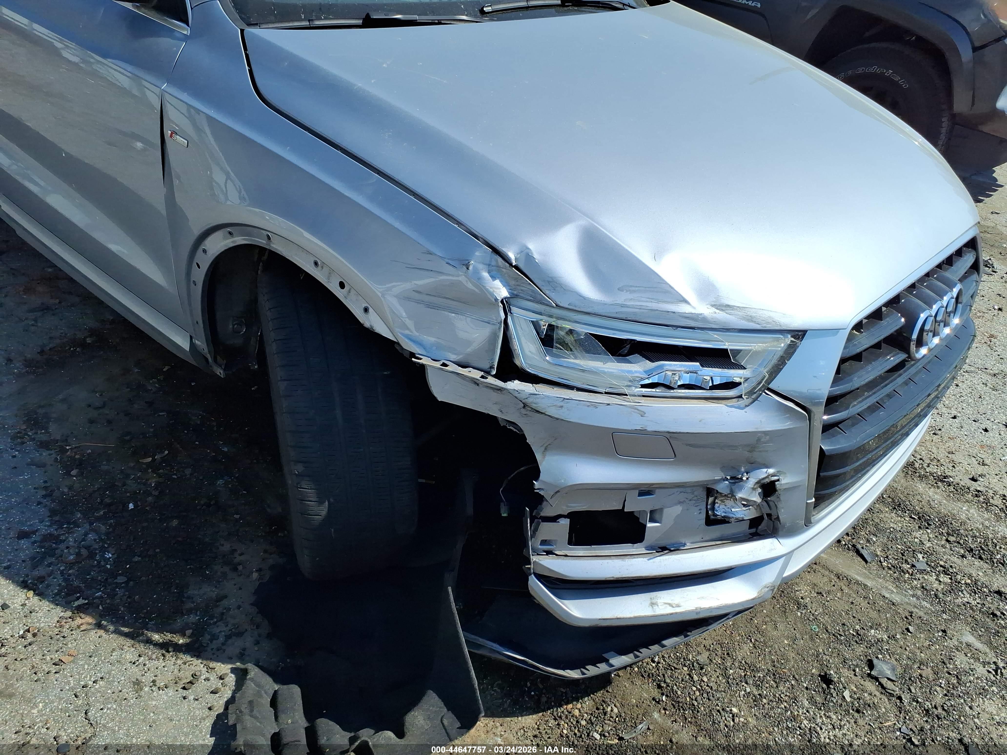 AUDI Q3 image 6