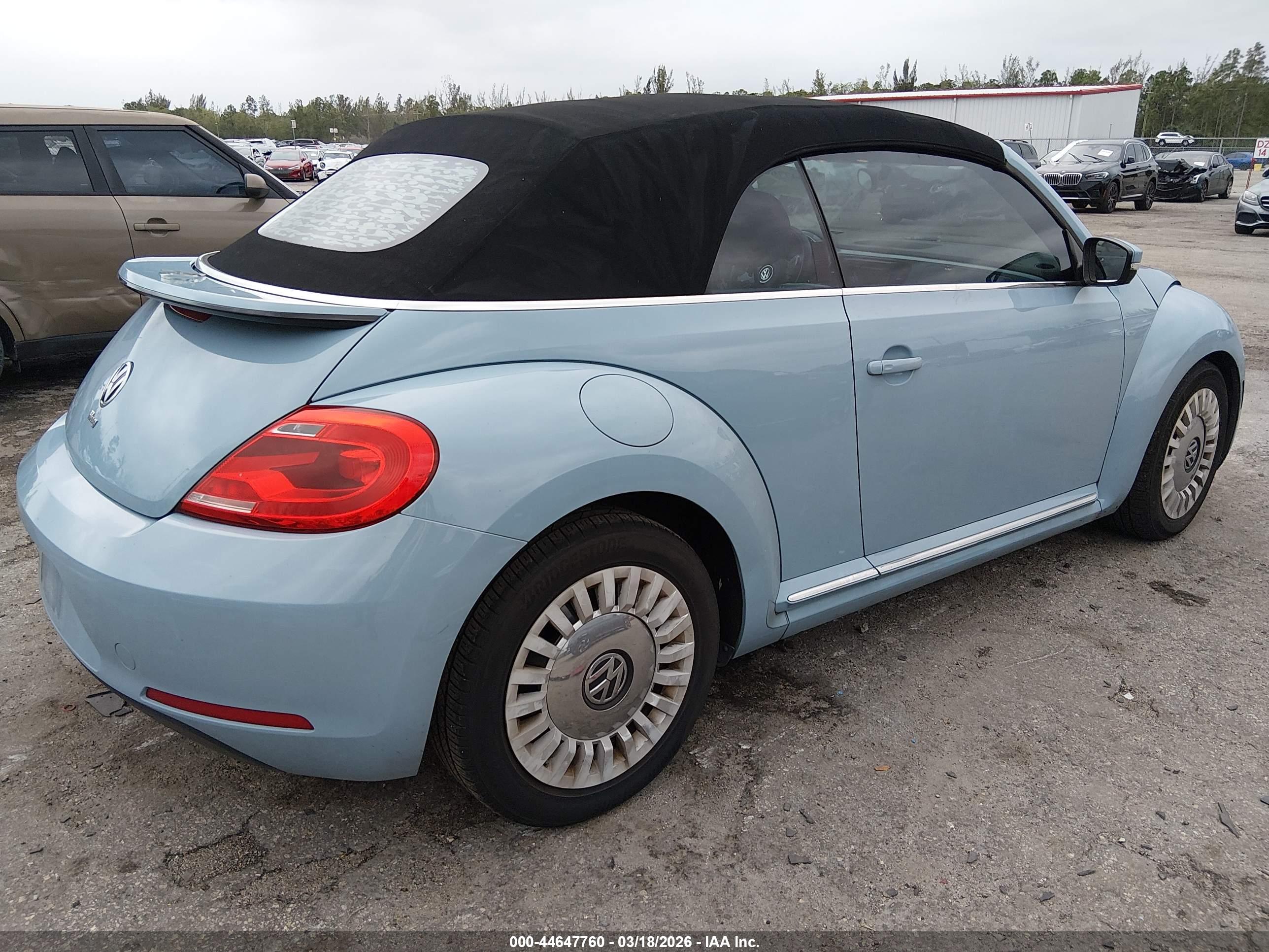 VOLKSWAGEN BEETLE image 4