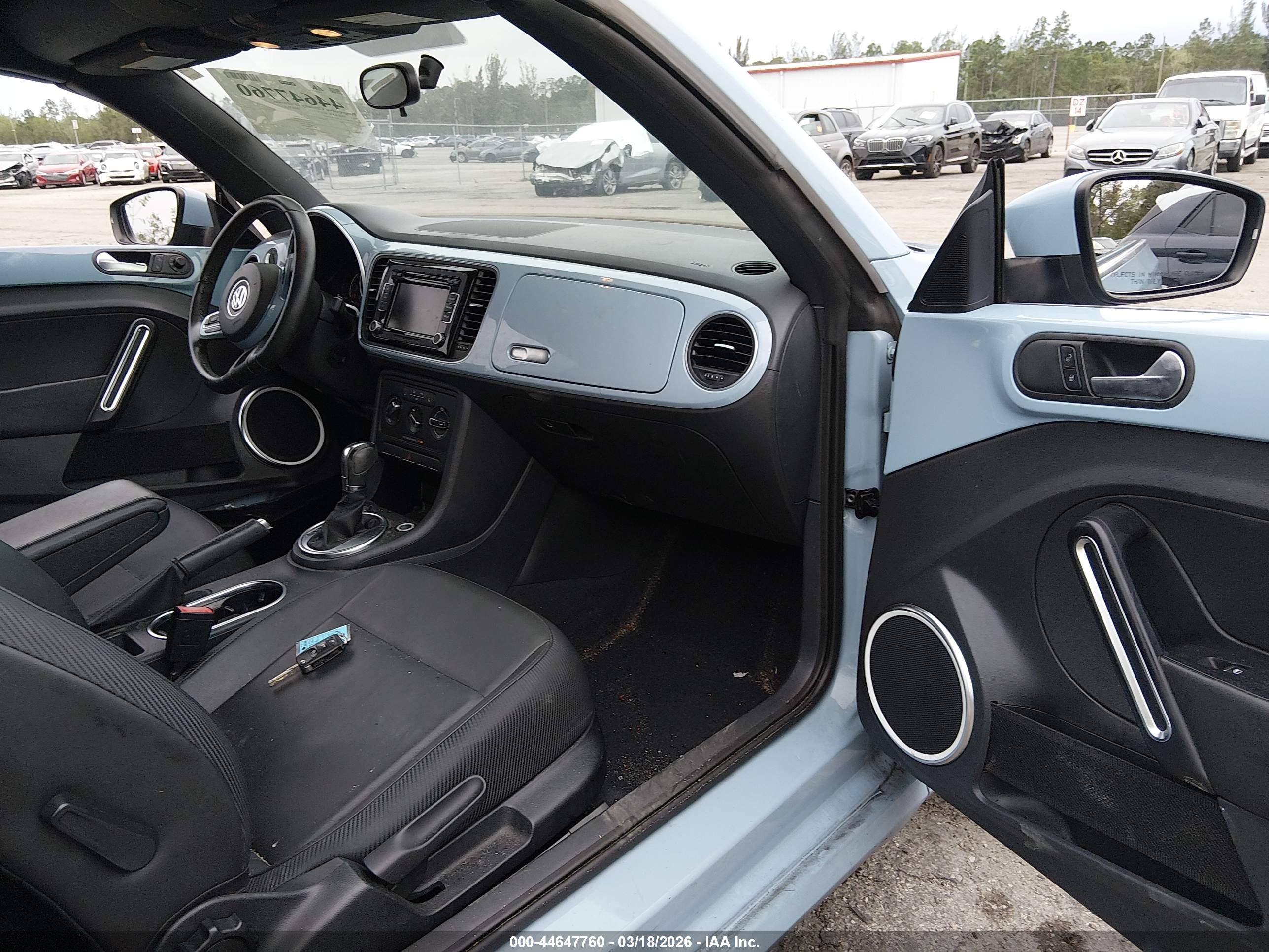 VOLKSWAGEN BEETLE image 5