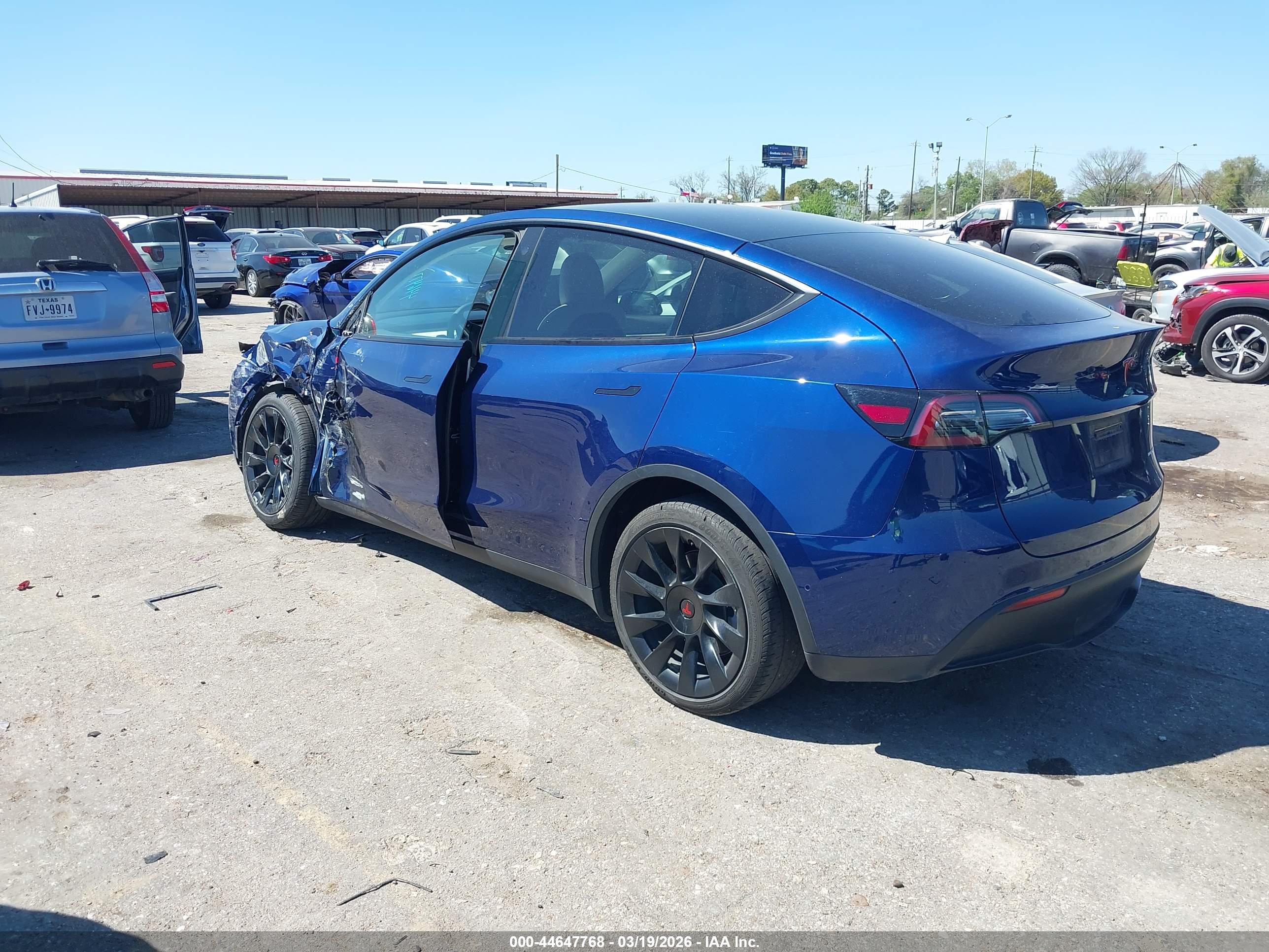 TESLA MODEL image 3