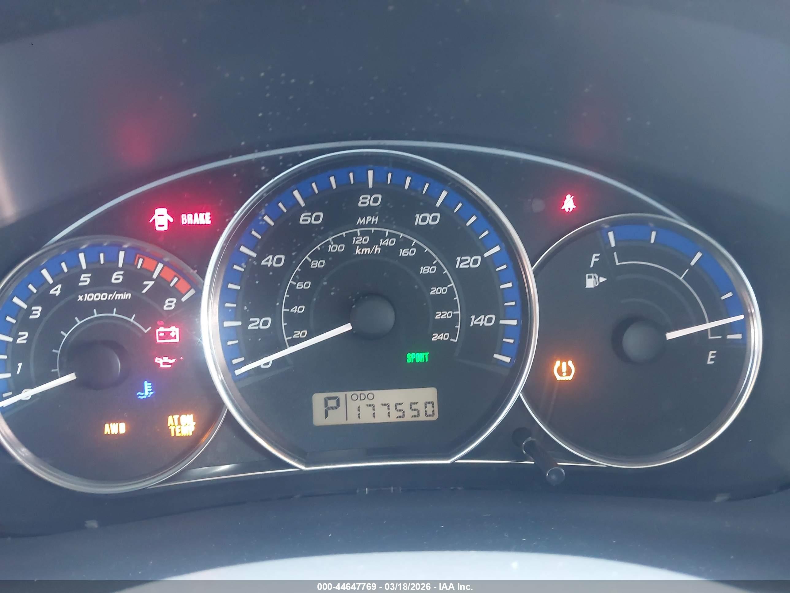 SUBARU FORESTER image 7