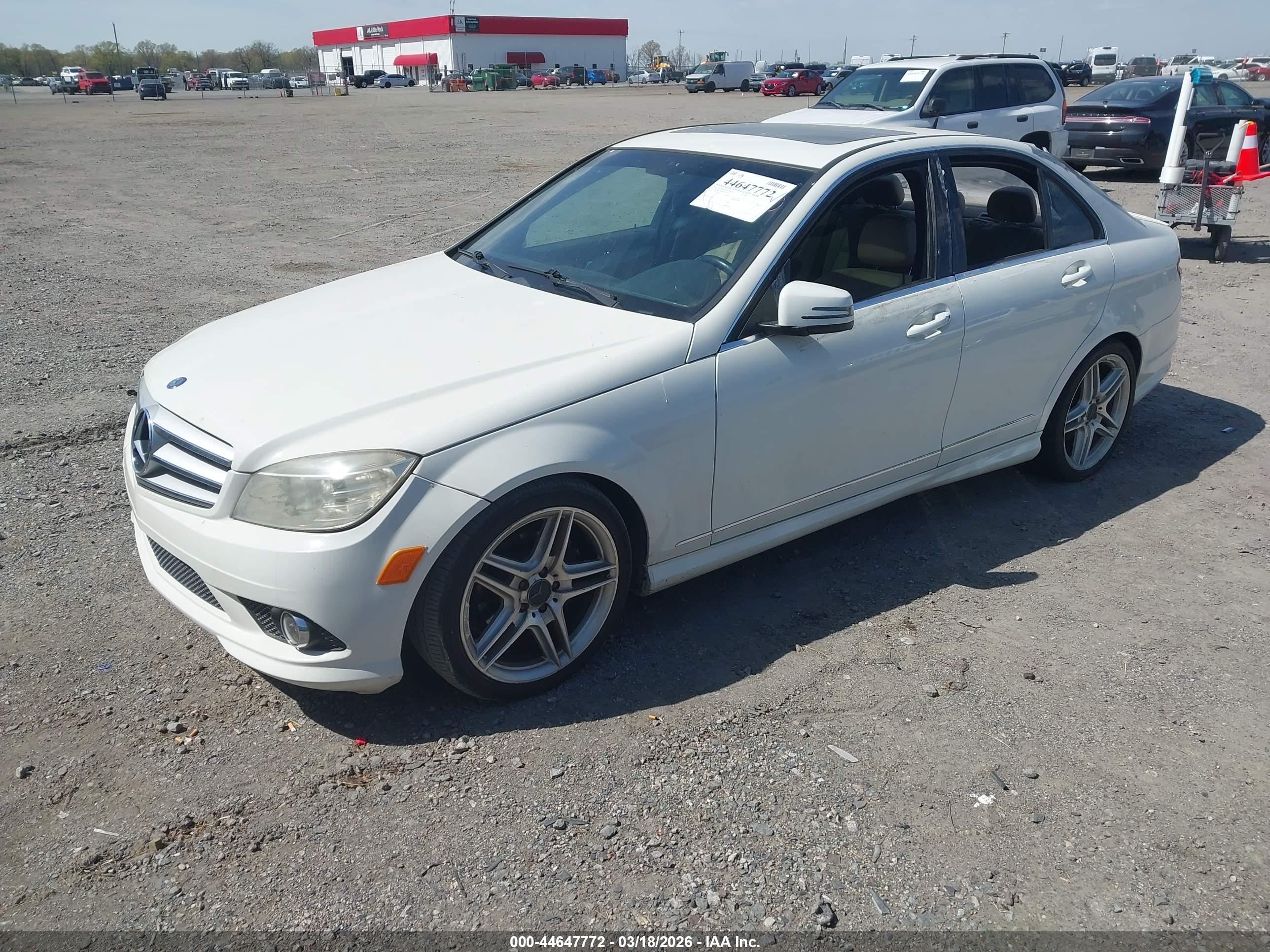 MERCEDES-BENZ C image 2
