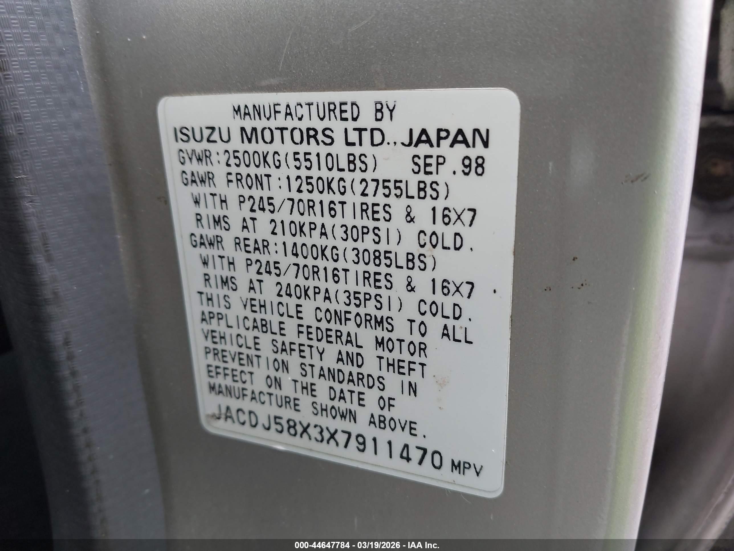 ISUZU TROOPER image 9
