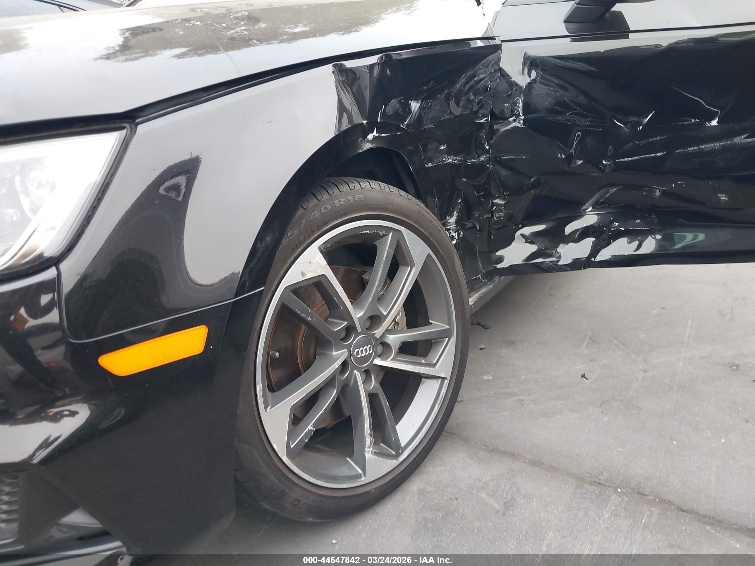 AUDI A4 image 6