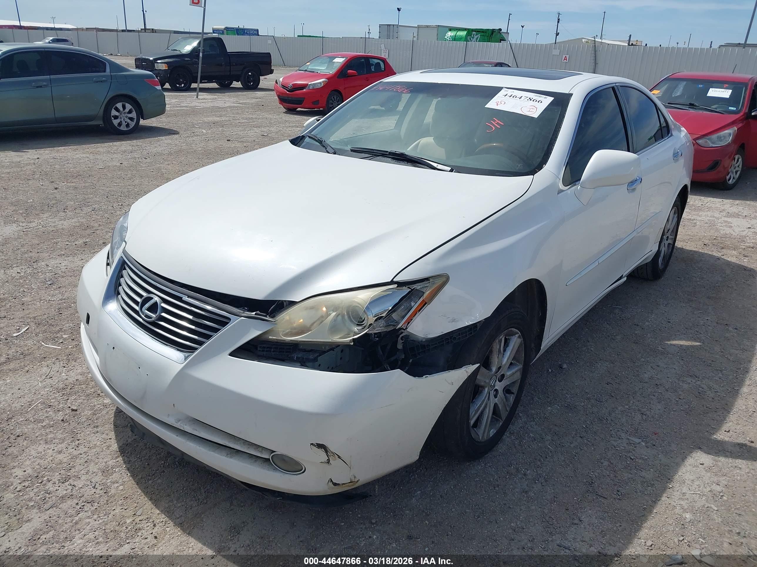 LEXUS ES image 2