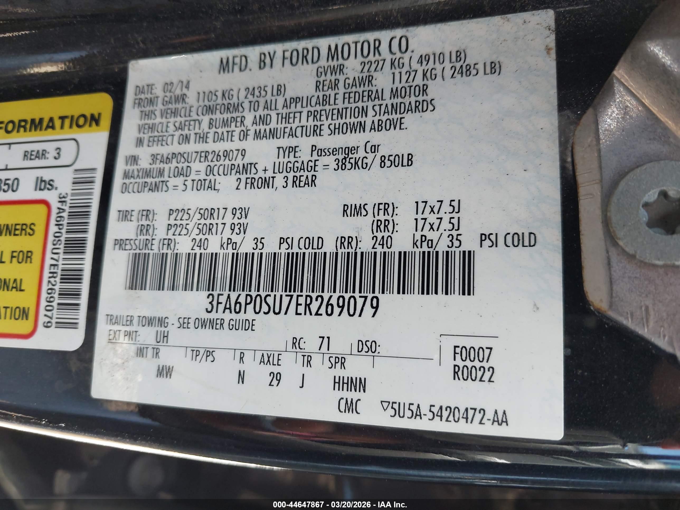 FORD FUSION image 9