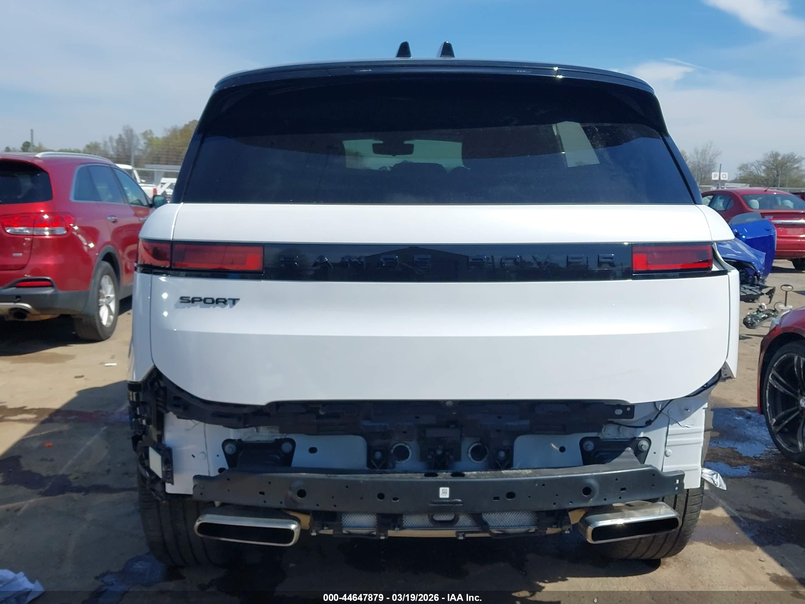 LAND ROVER image 6