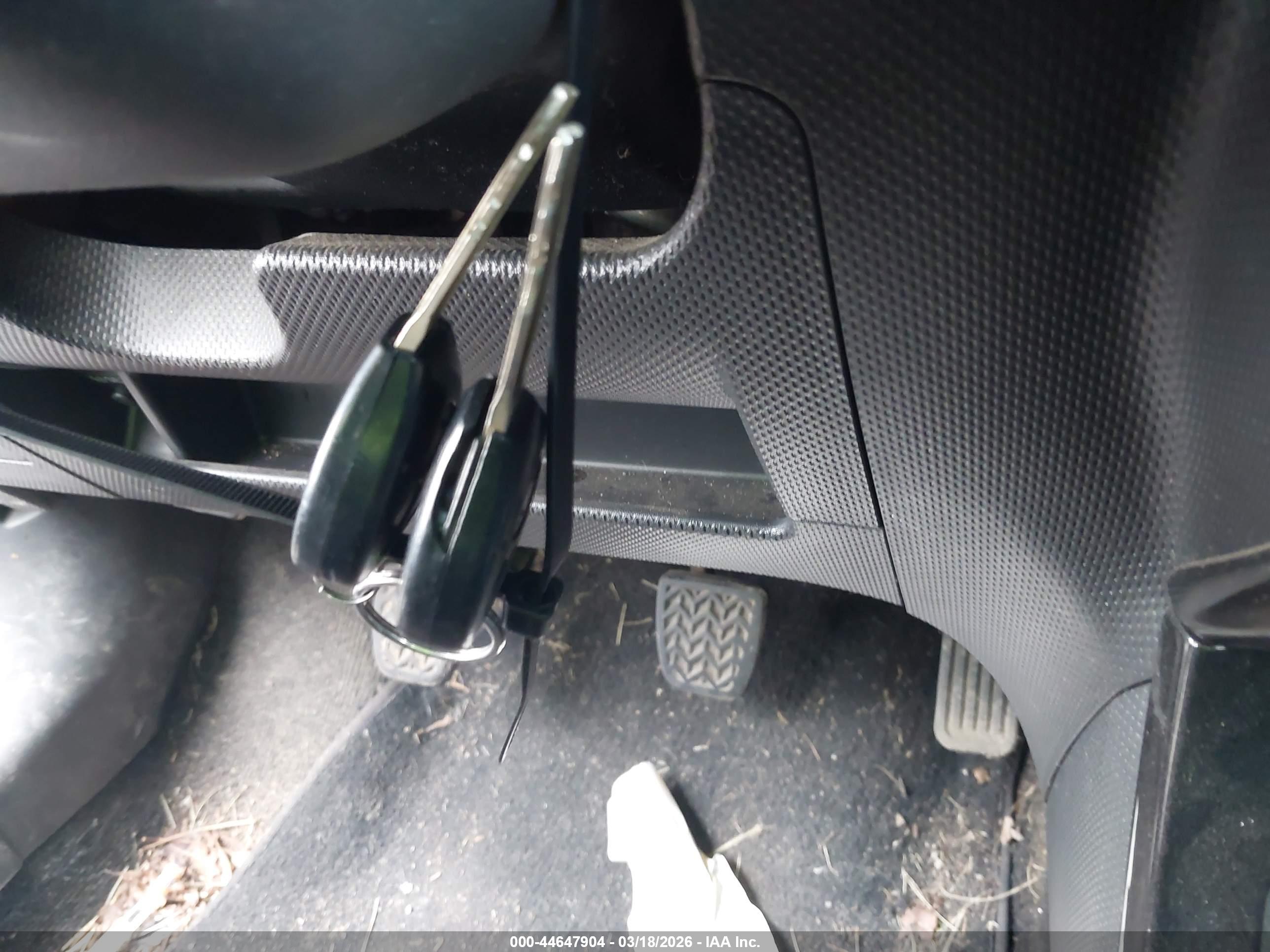 SCION XD image 11