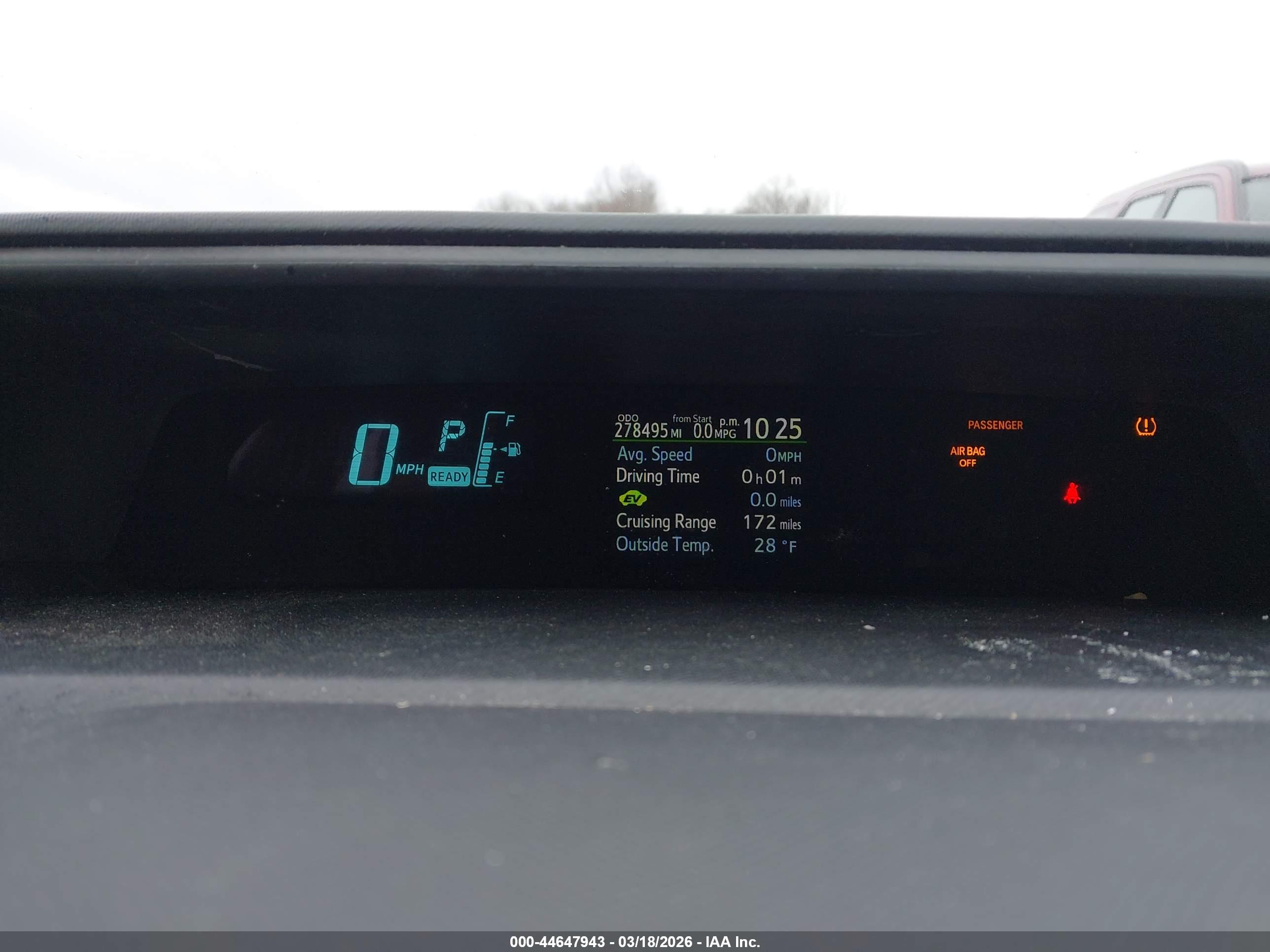 TOYOTA PRIUS image 7