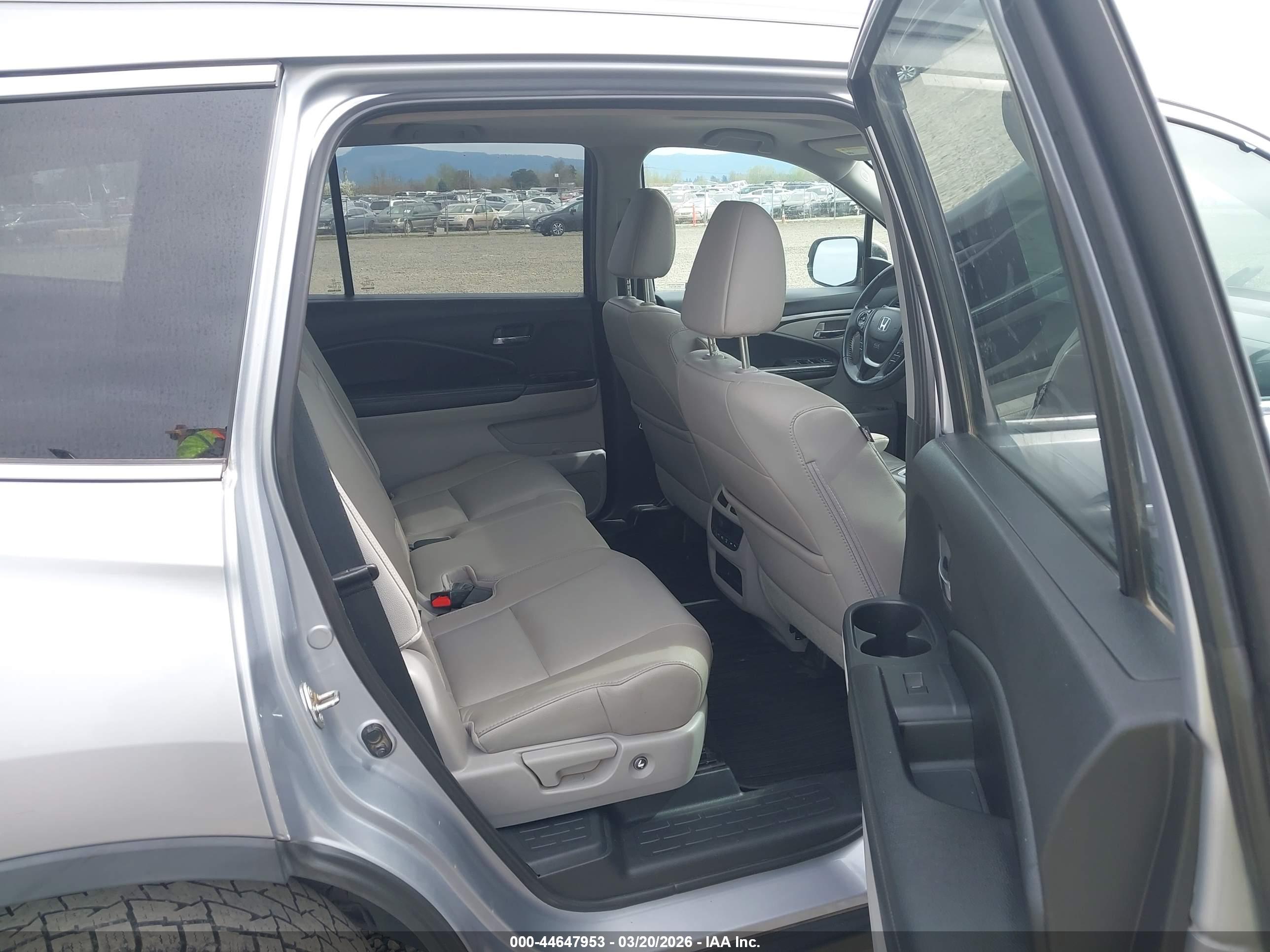 HONDA PILOT image 8