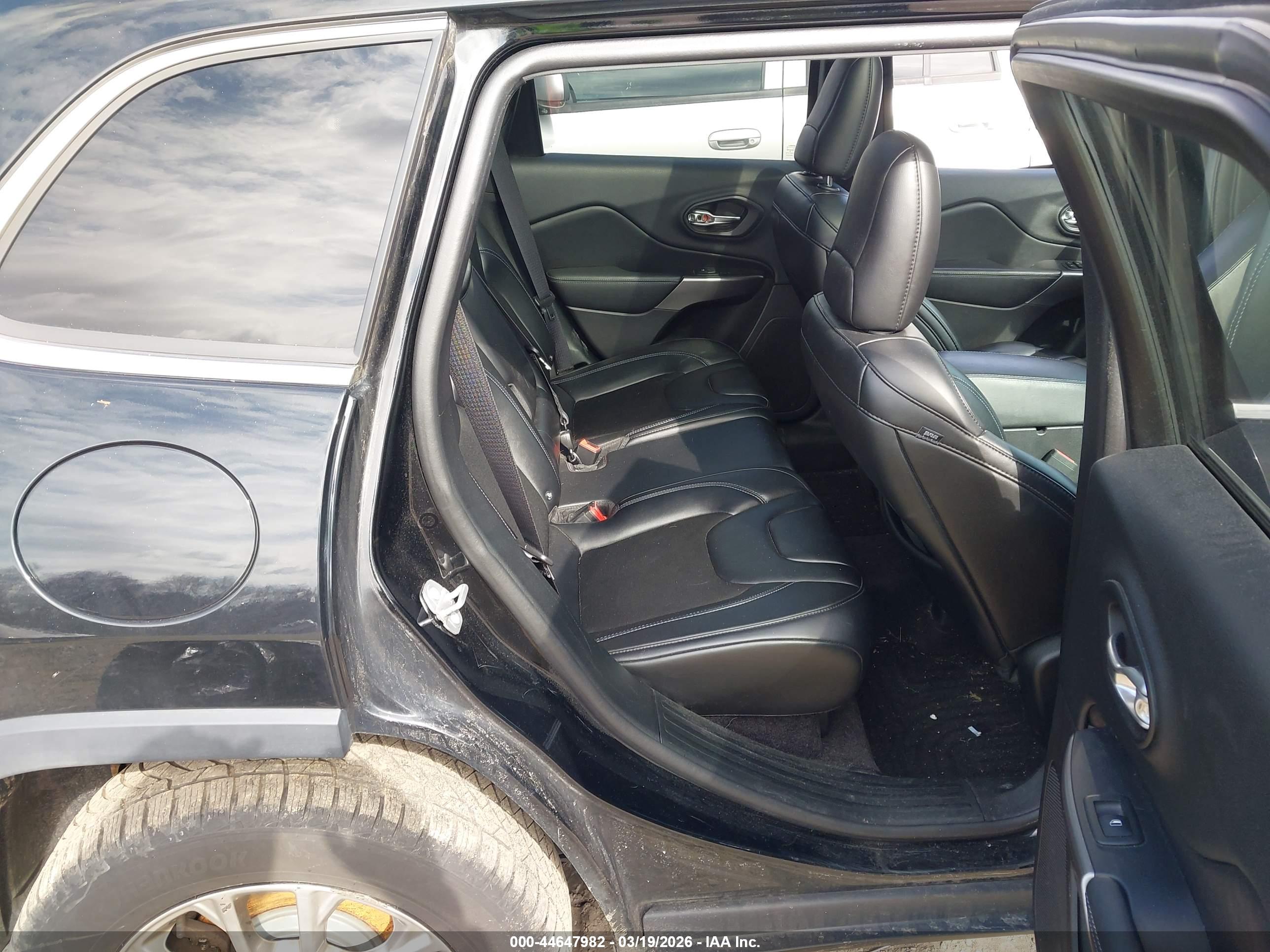 JEEP CHEROKEE image 8