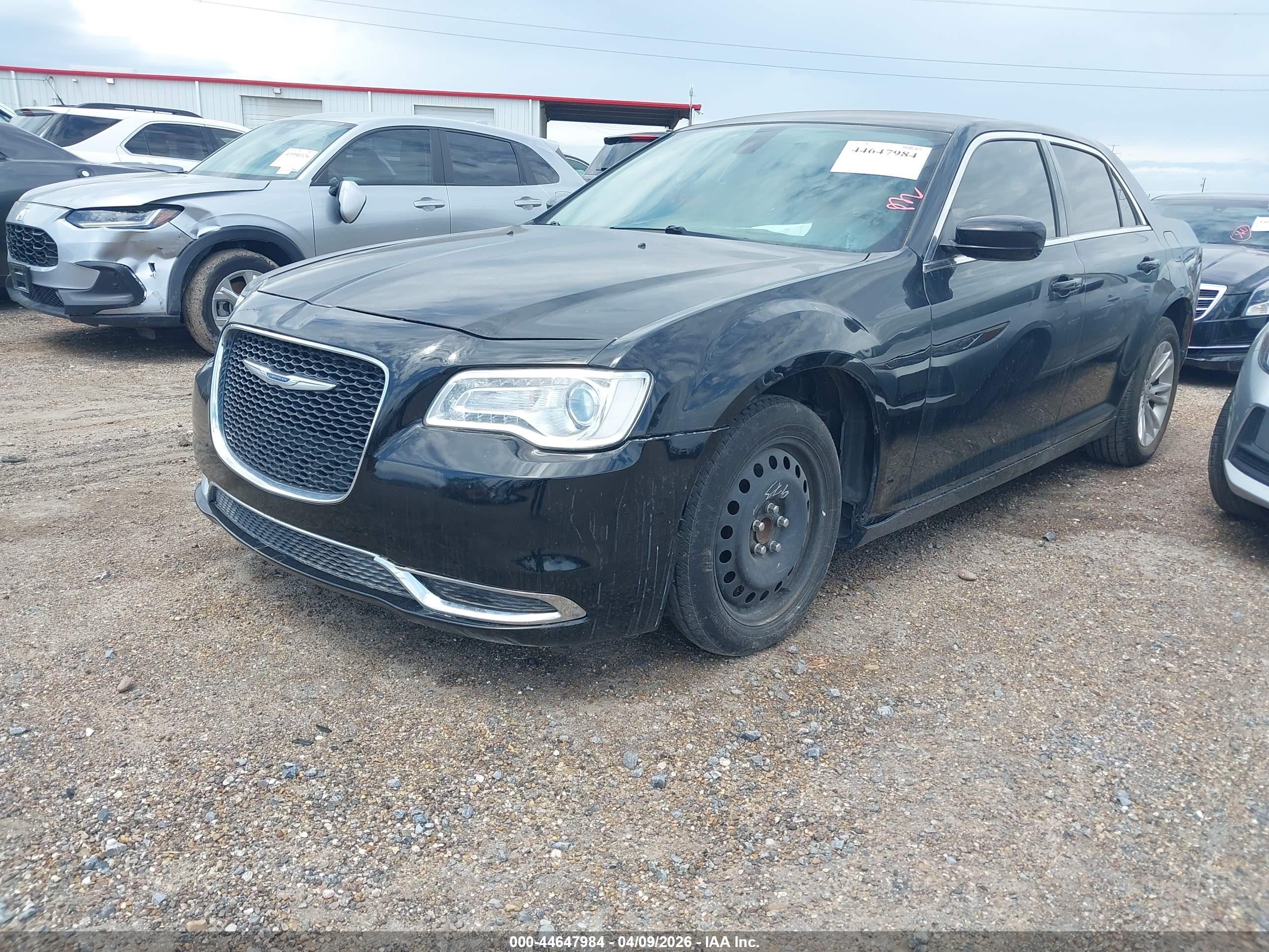CHRYSLER 300 image 2