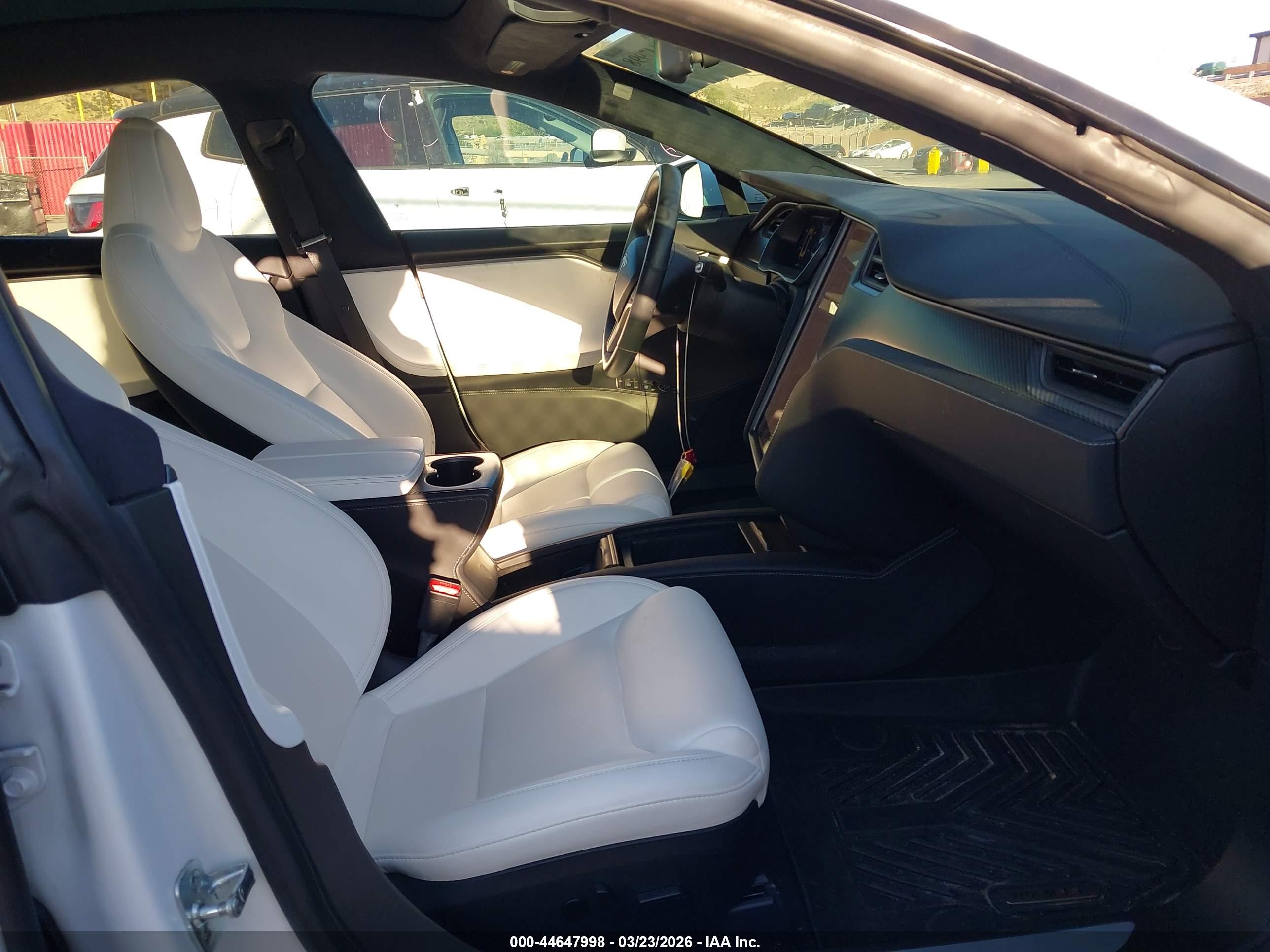 TESLA MODEL image 5