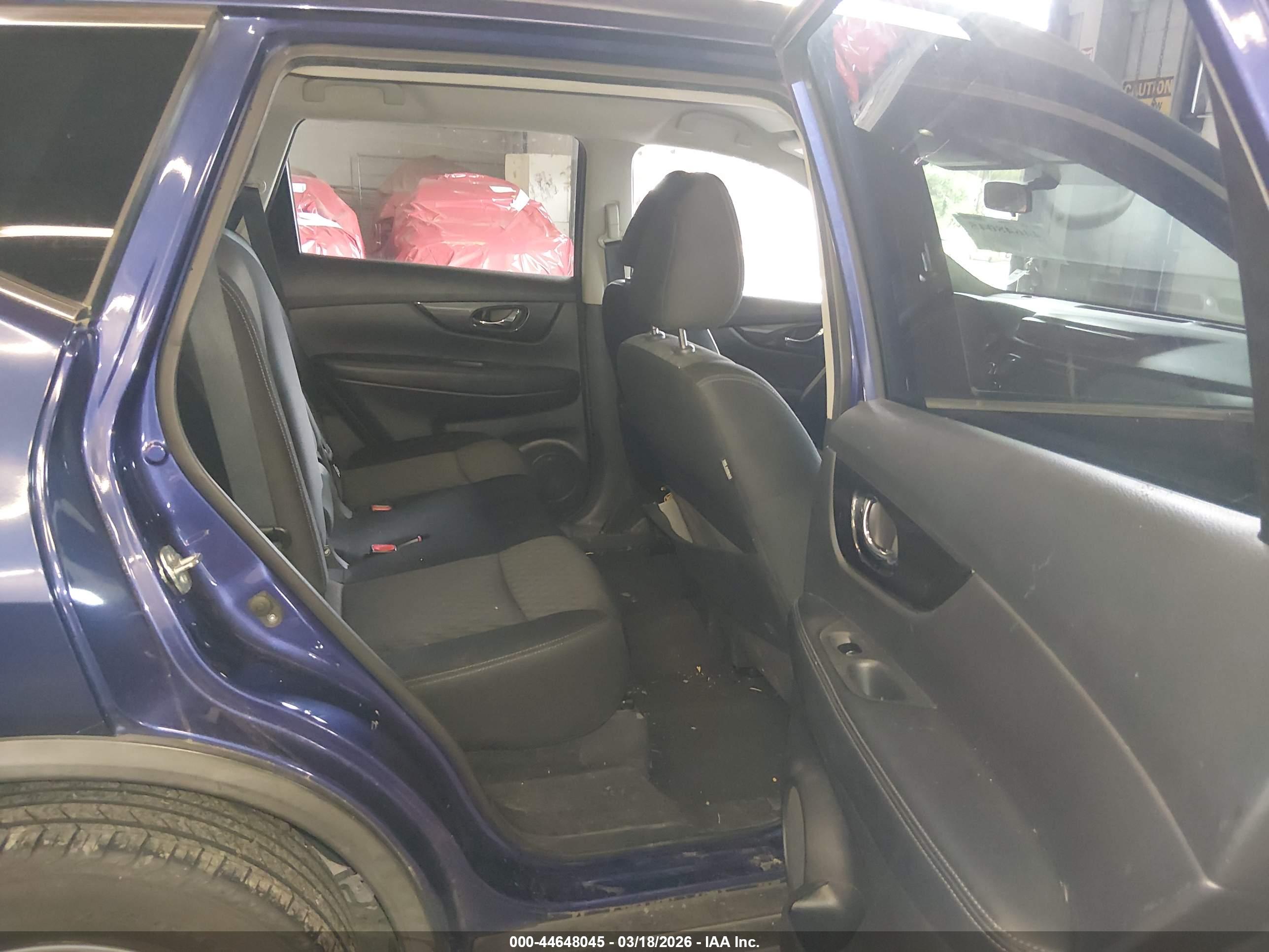 NISSAN ROGUE image 8