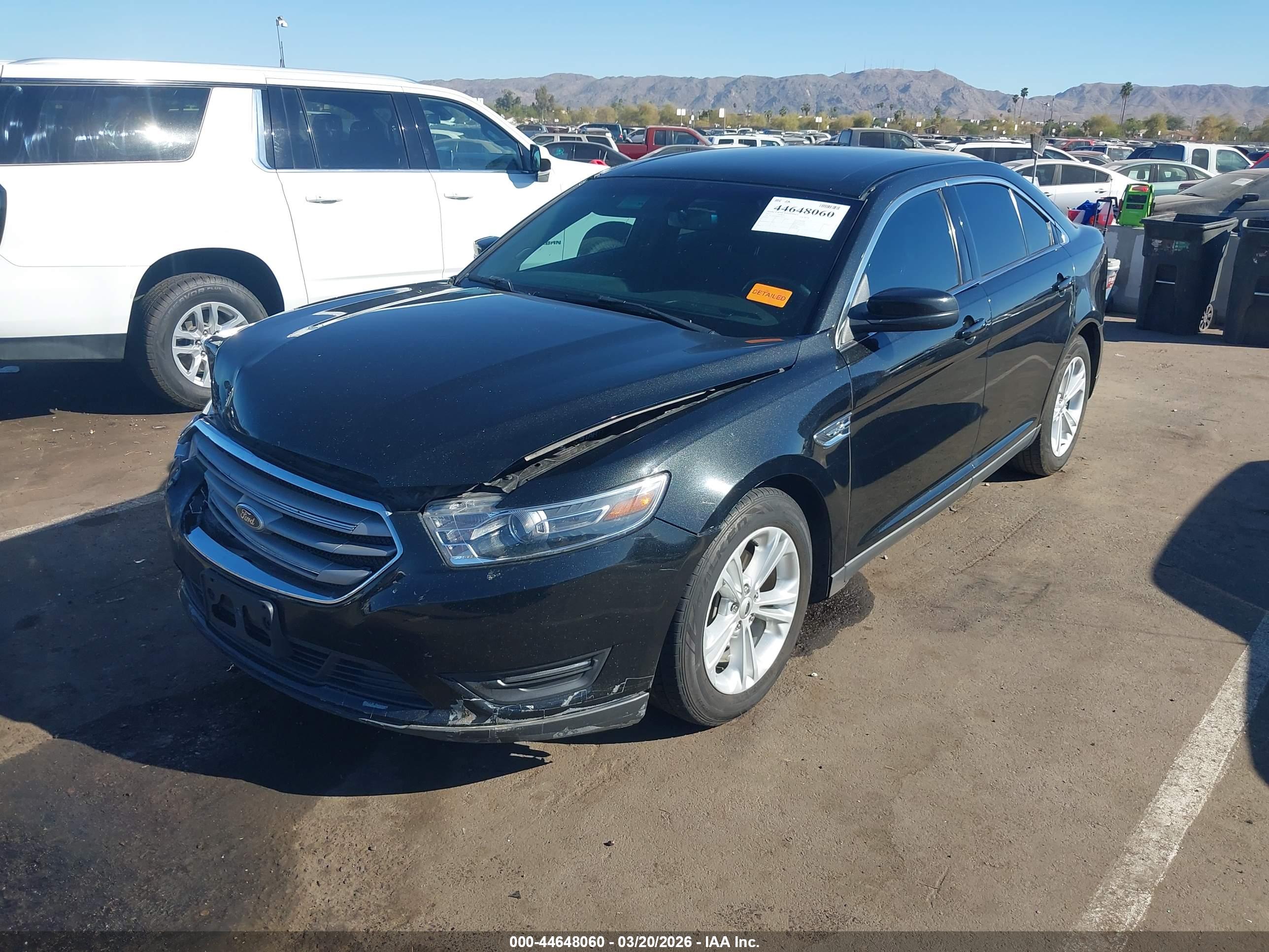 FORD TAURUS image 2