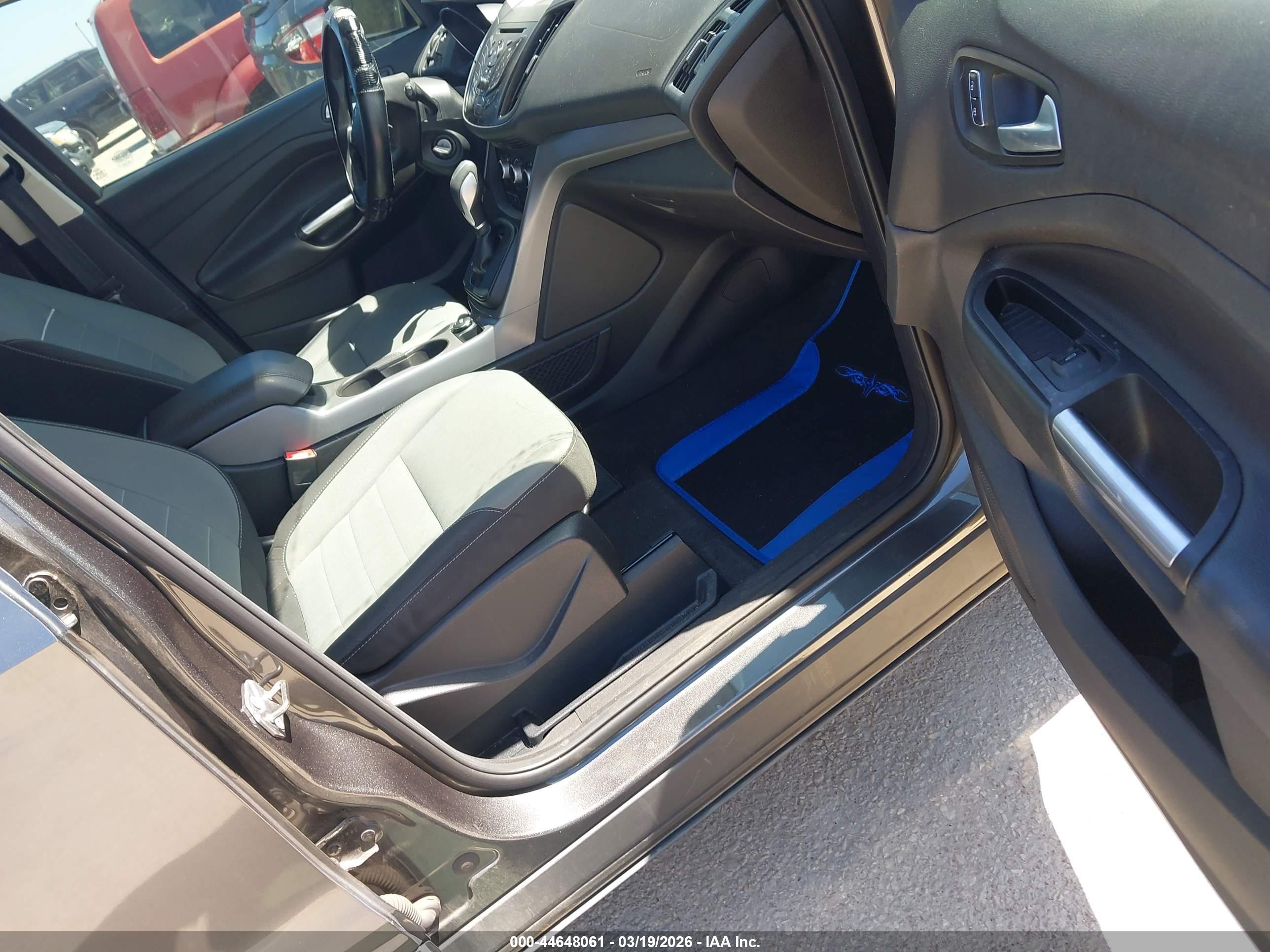 FORD ESCAPE image 5
