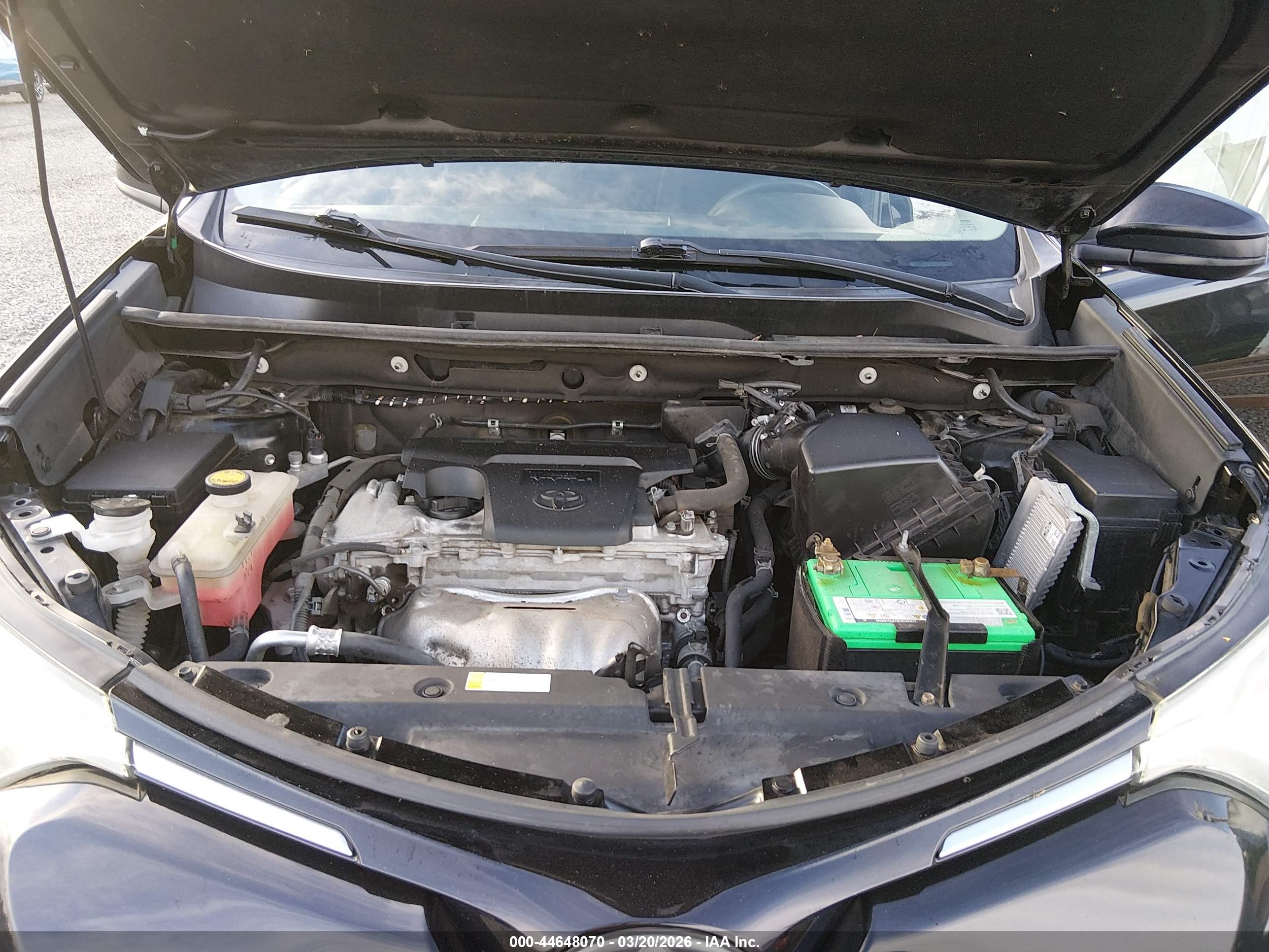 TOYOTA RAV4 image 10