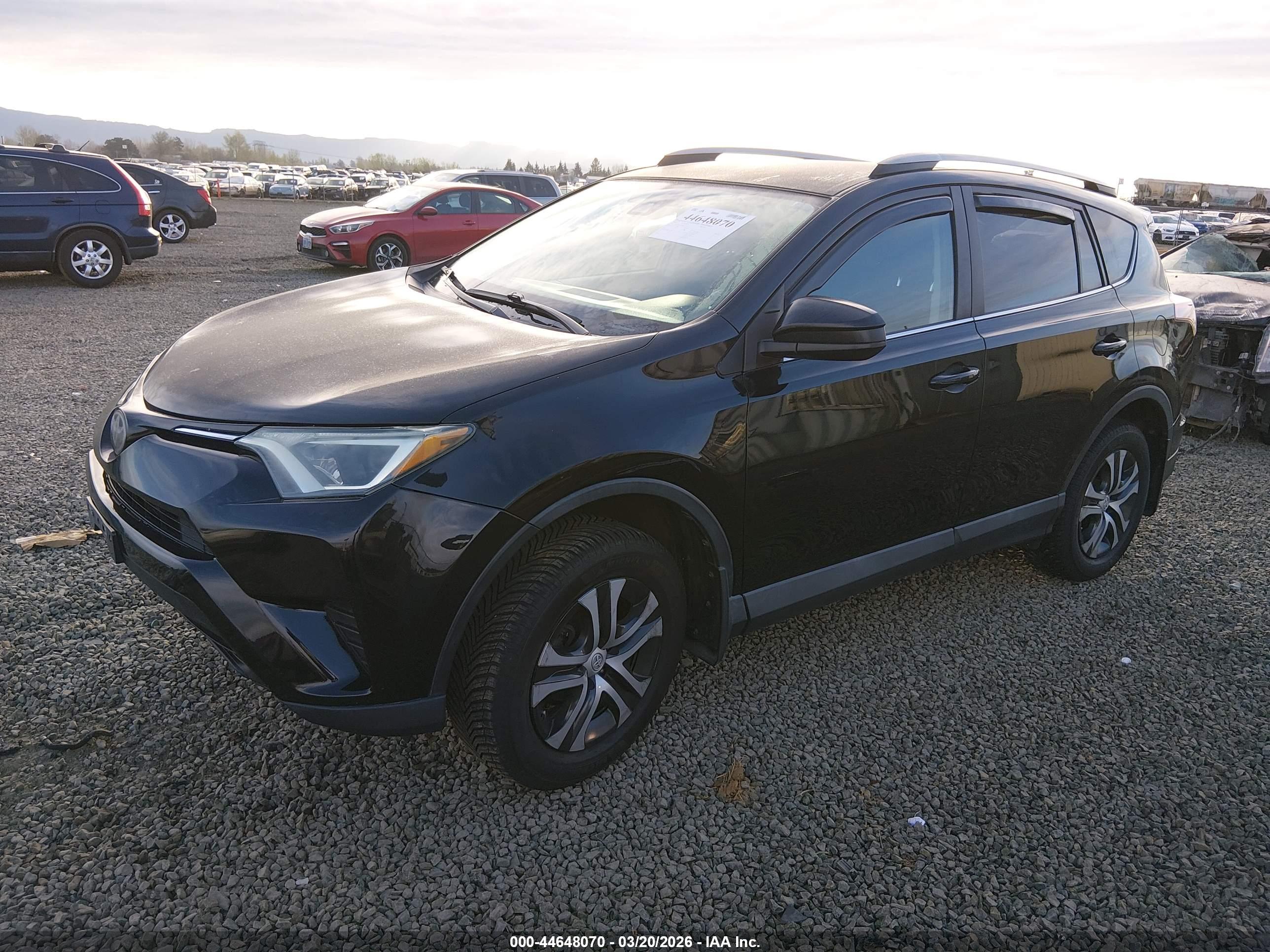 TOYOTA RAV4 image 2