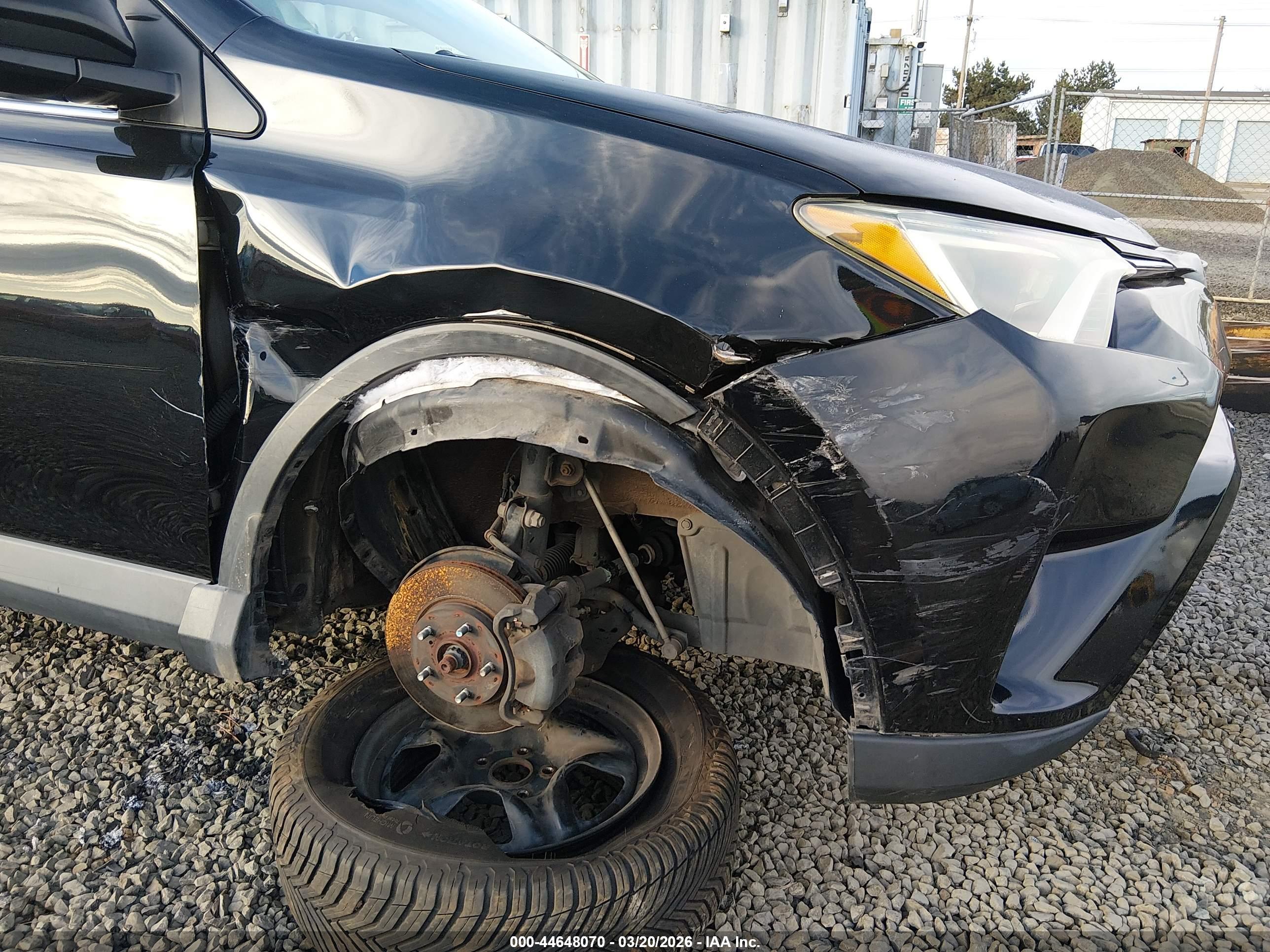 TOYOTA RAV4 image 6