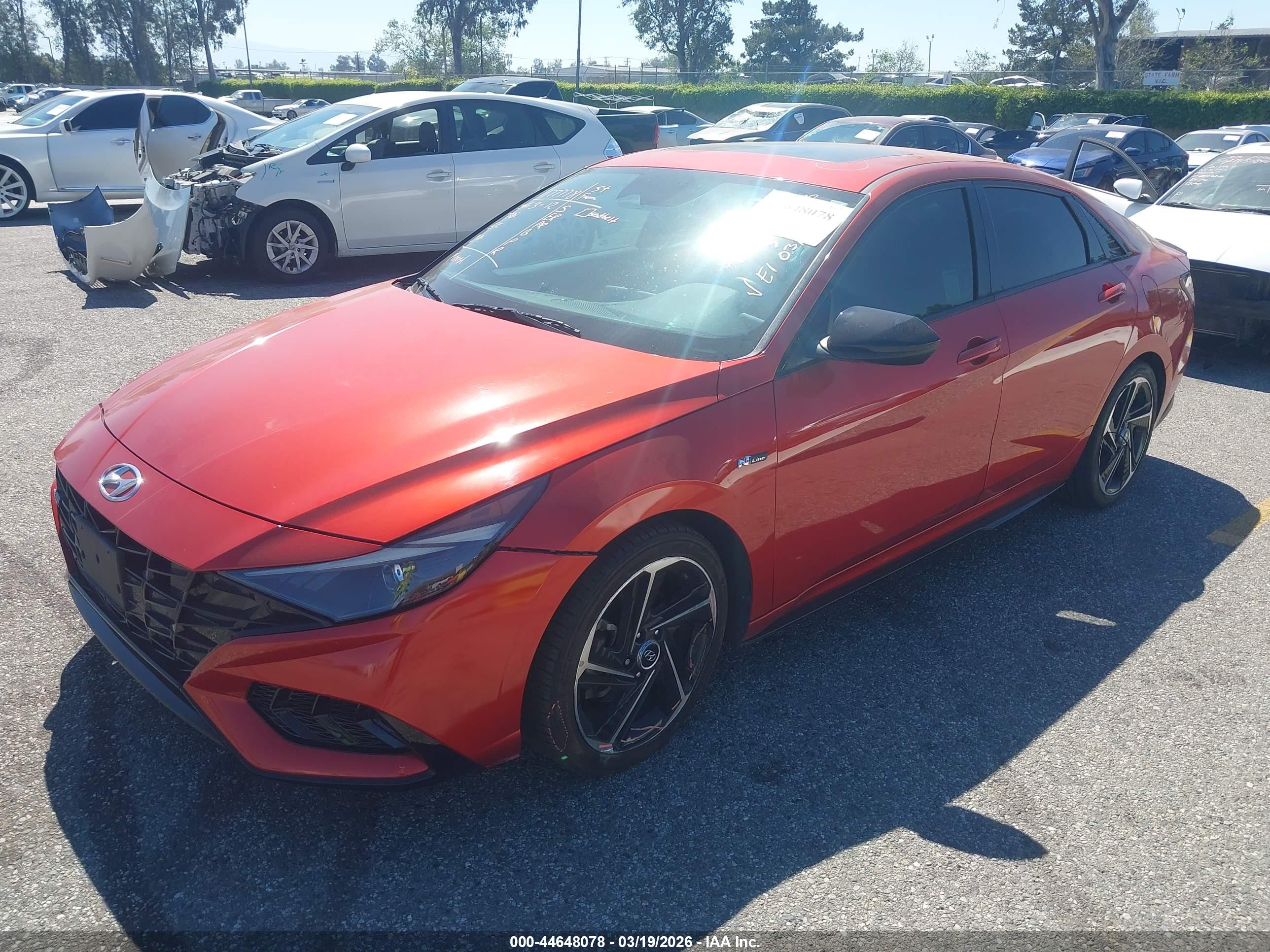 HYUNDAI ELANTRA image 2