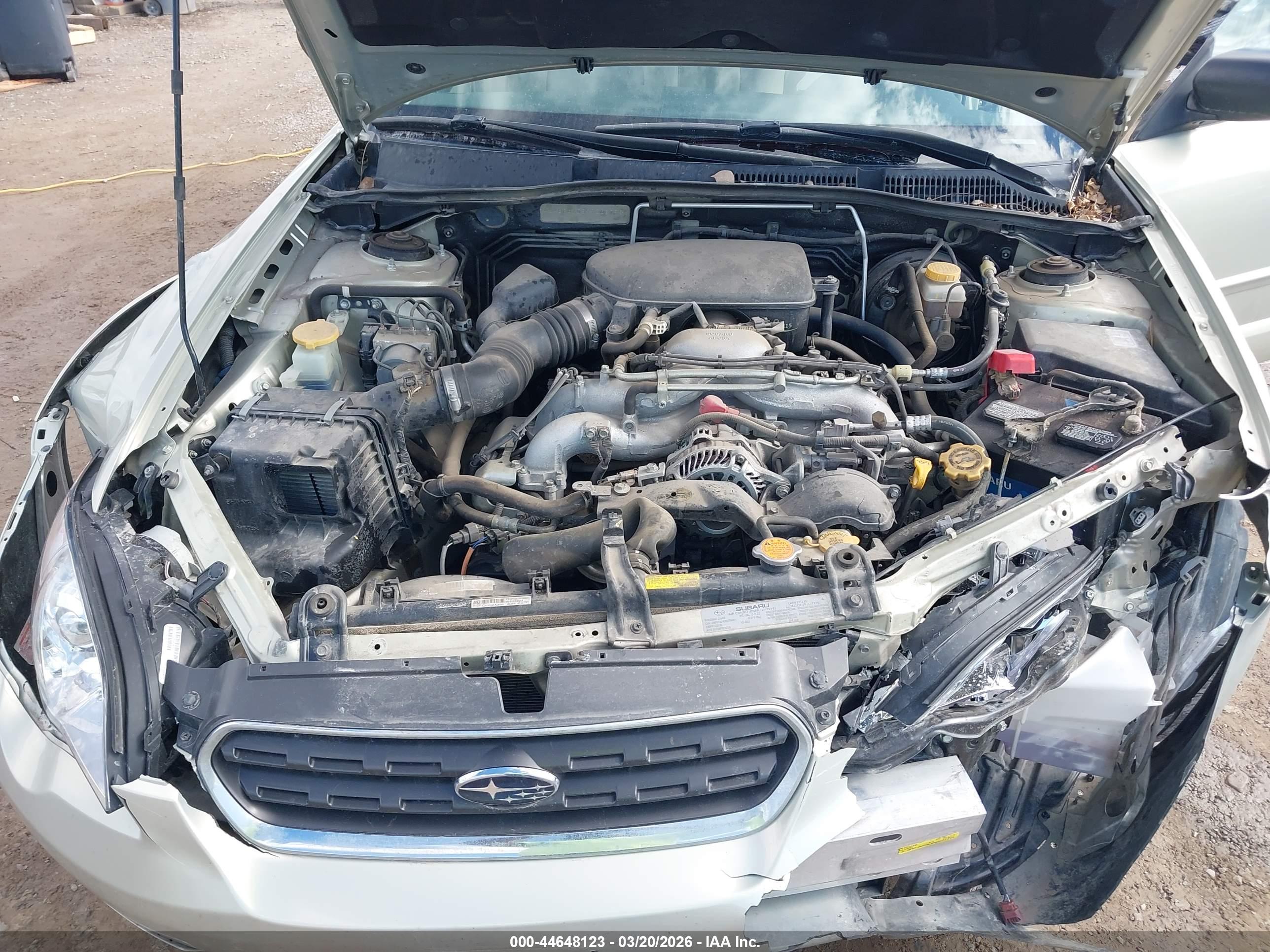 SUBARU OUTBACK image 10
