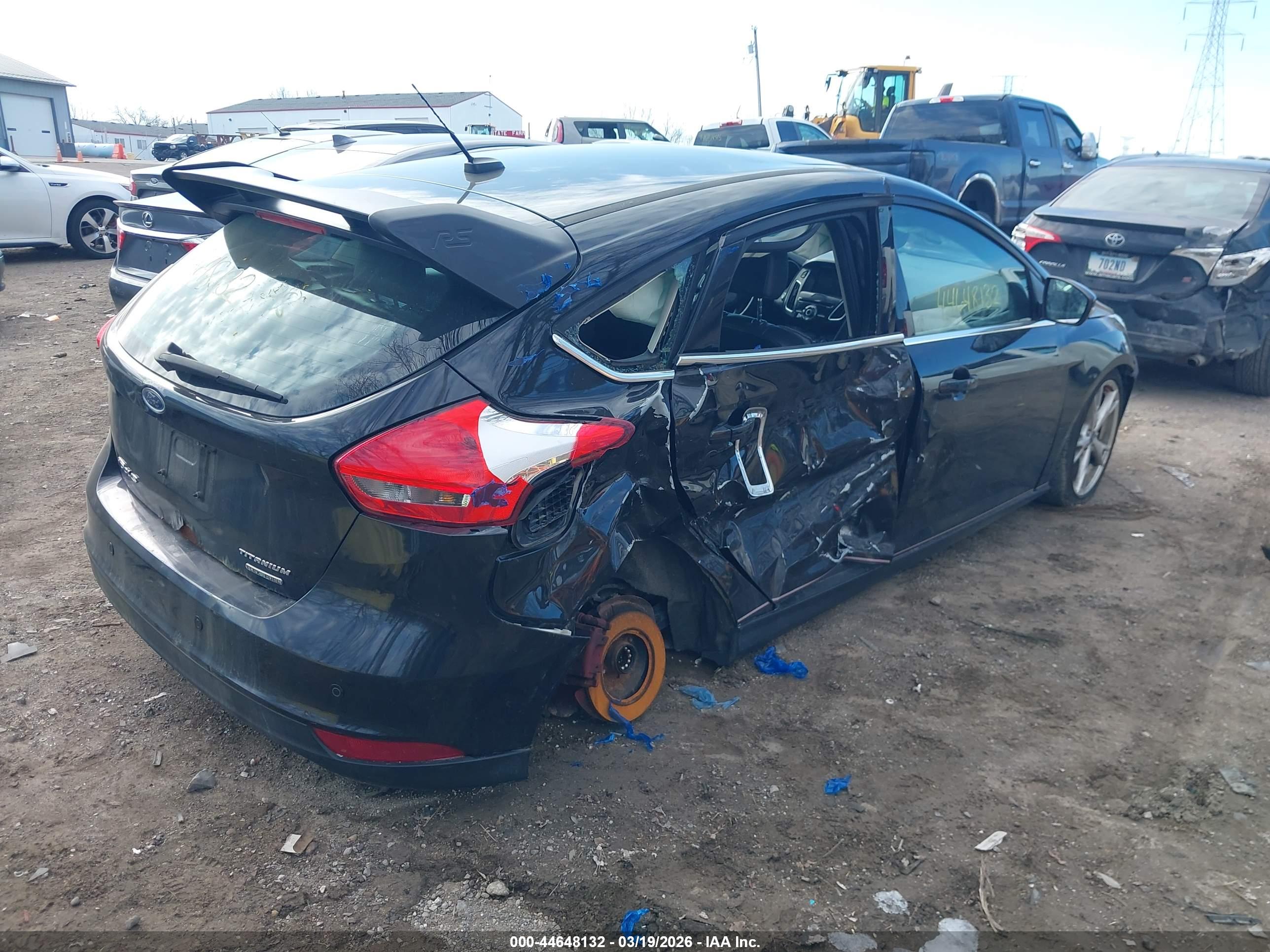 FORD FOCUS image 4