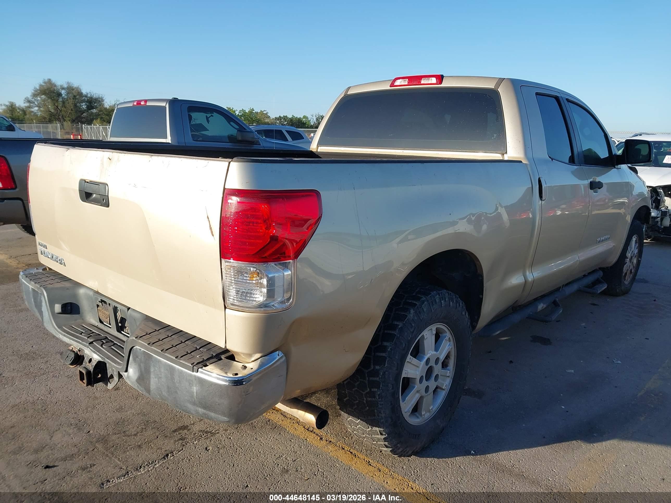 TOYOTA TUNDRA image 6